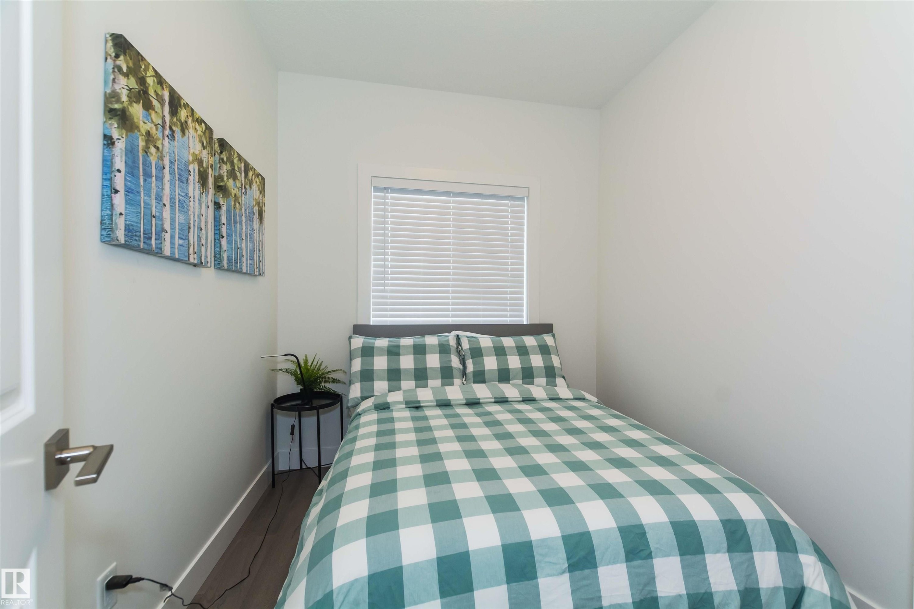Bedroom - 15168 16 Street Nw, Edmonton, AB