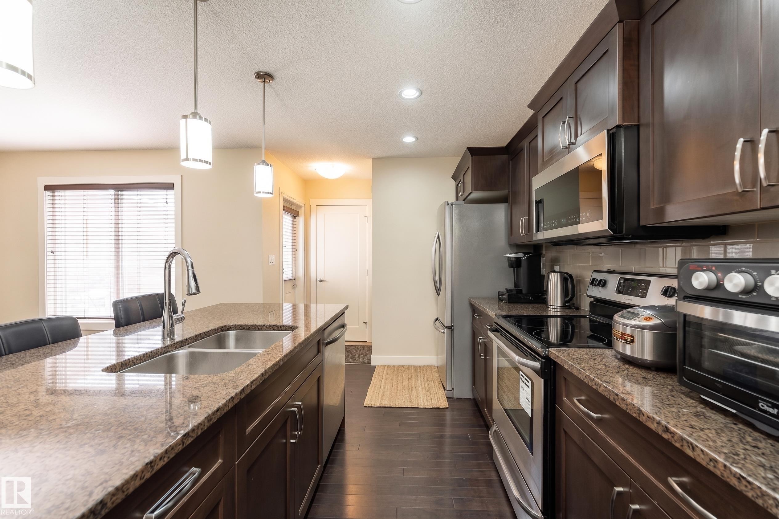 152 Cy Becker Boulevard, Edmonton, AB