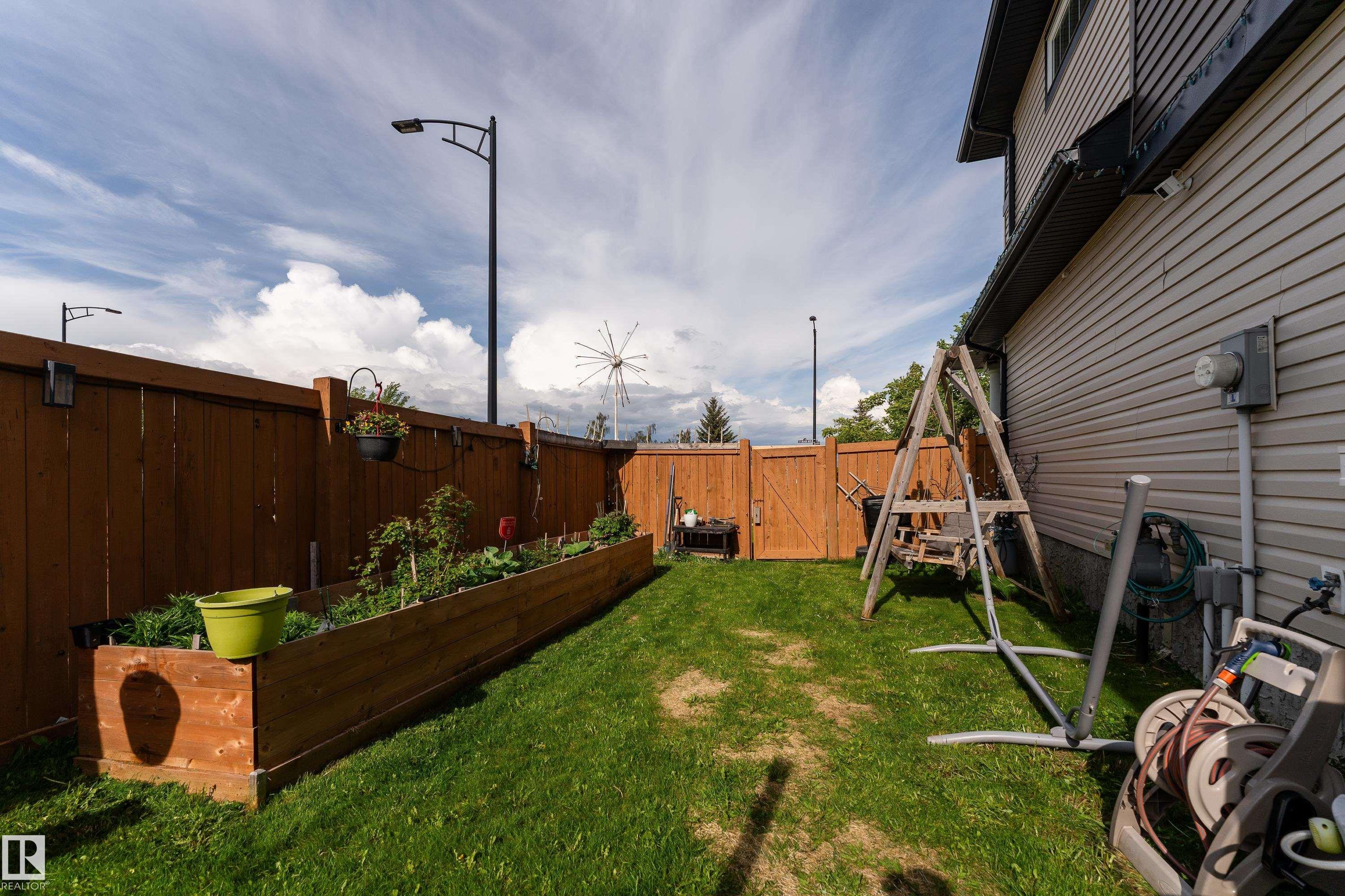 152 Cy Becker Boulevard, Edmonton, AB