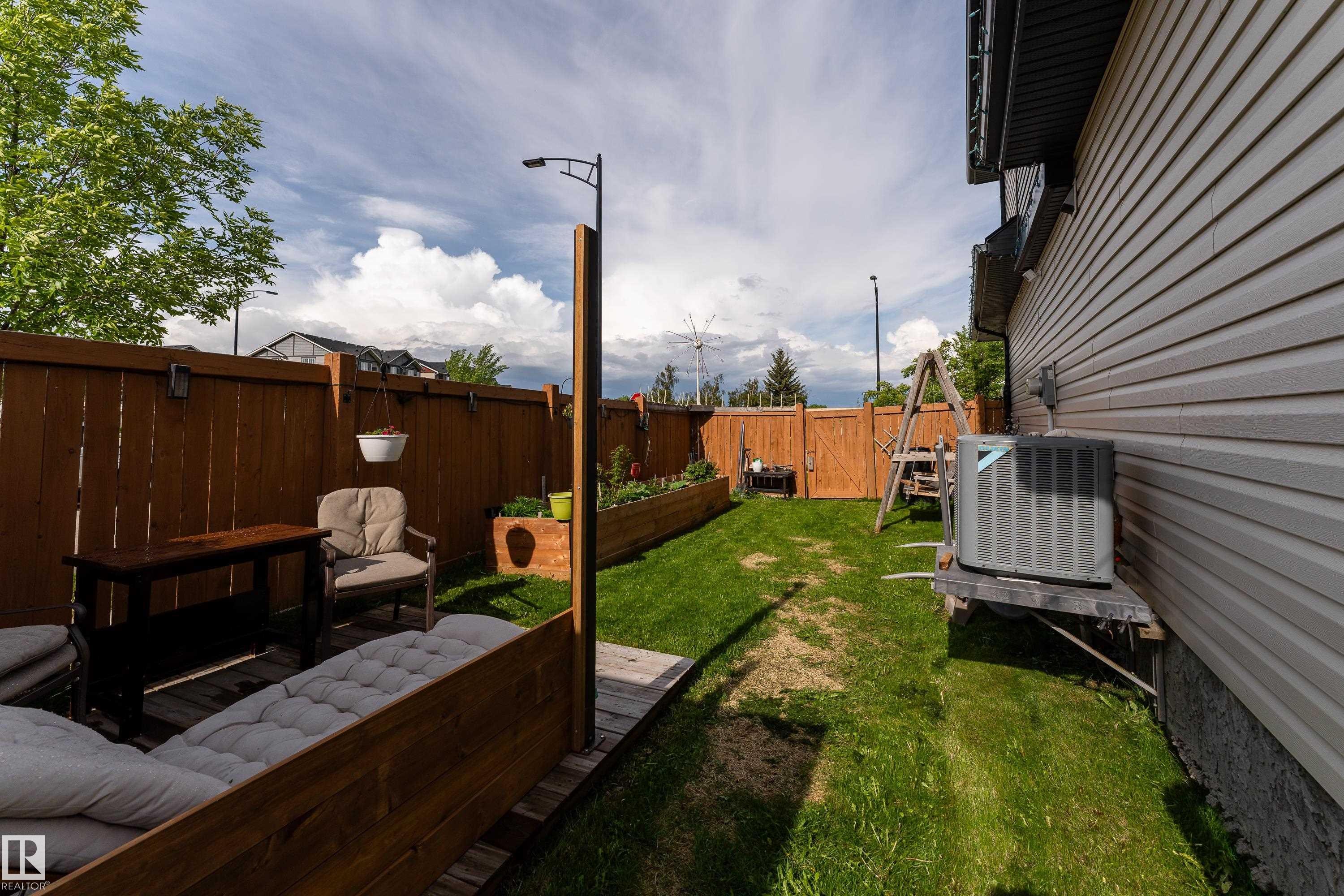 152 Cy Becker Boulevard, Edmonton, AB
