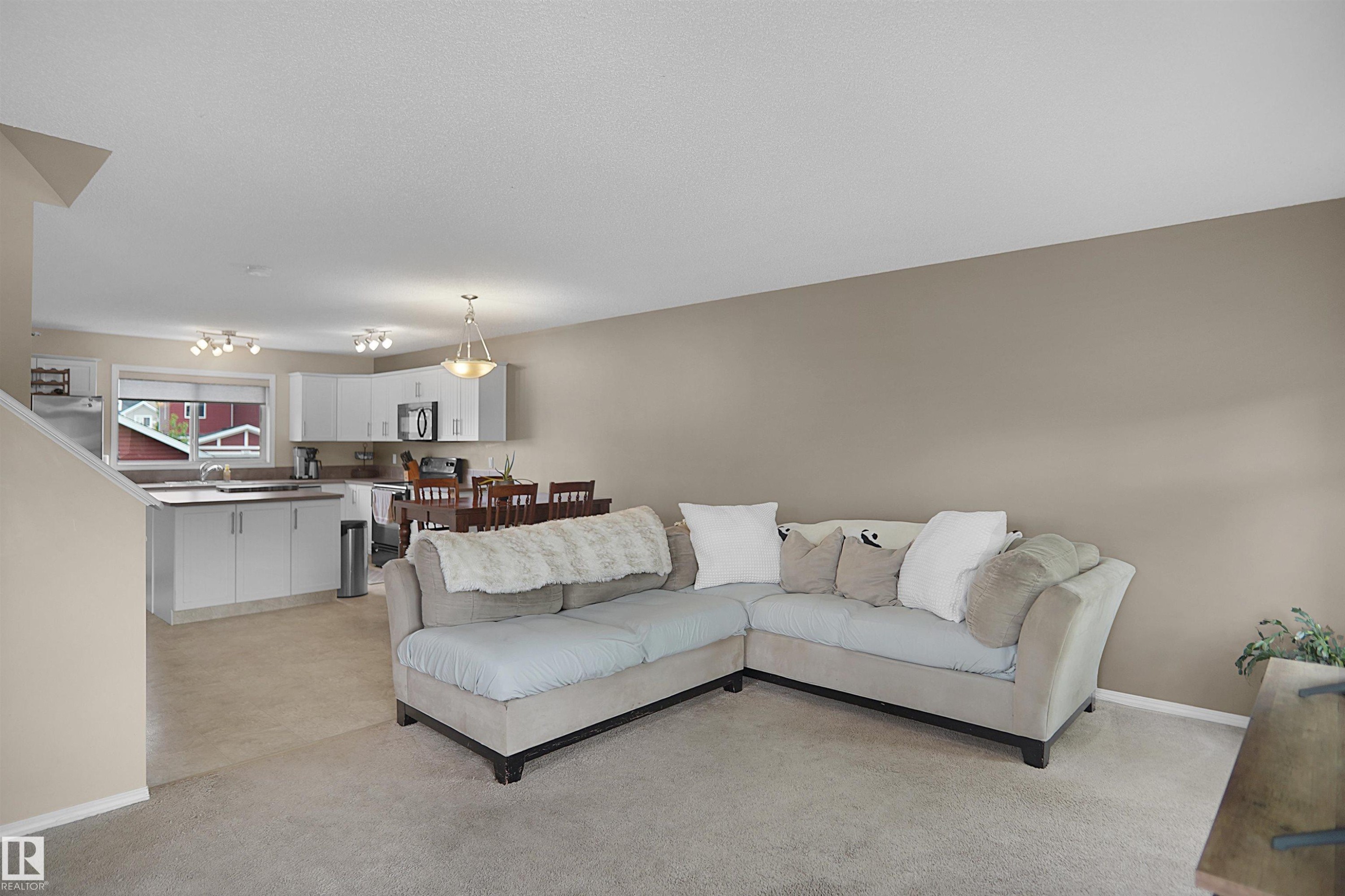 Living room - 292 Simmonds Way, Leduc, AB