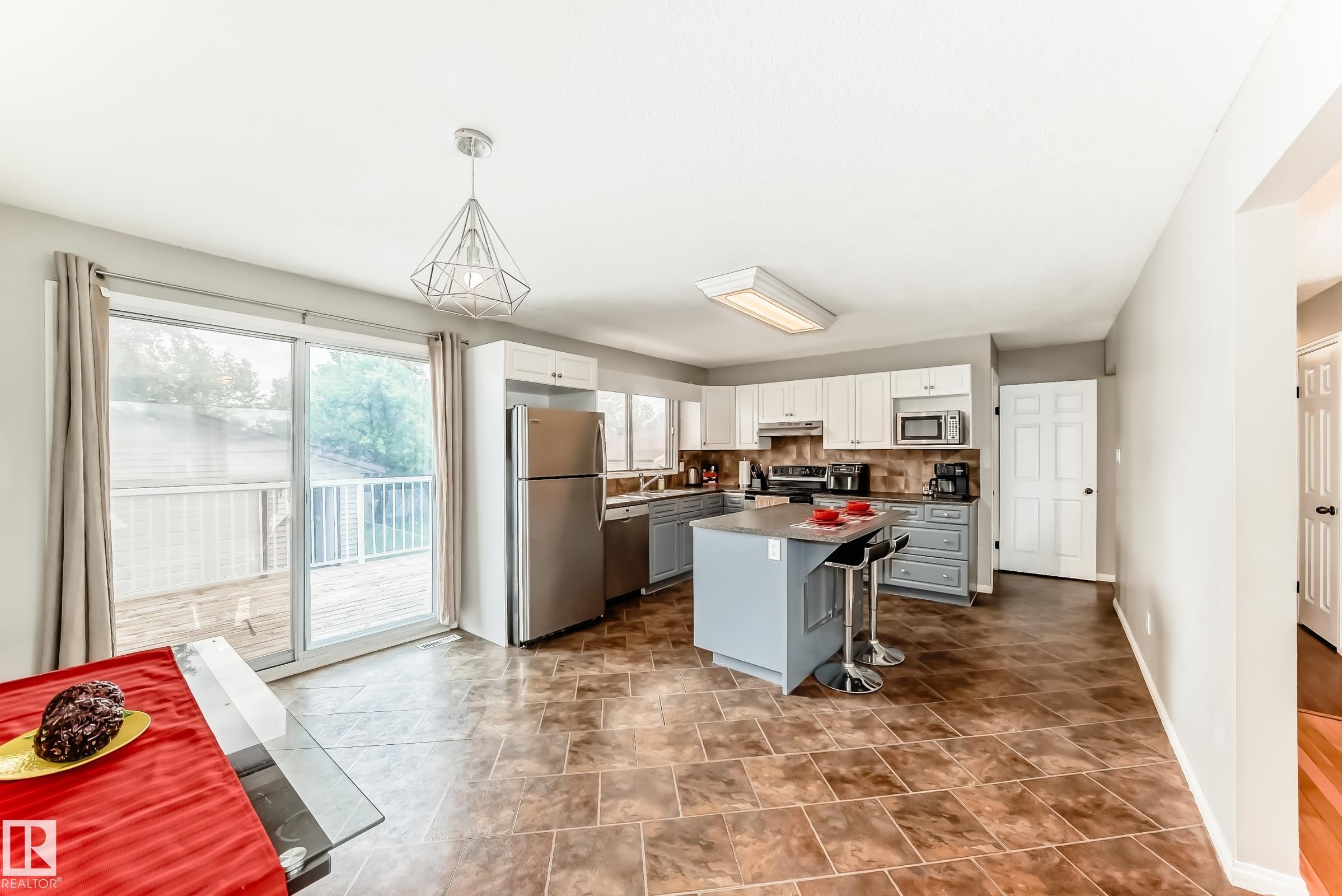 3909 39 Avenue, Leduc, AB