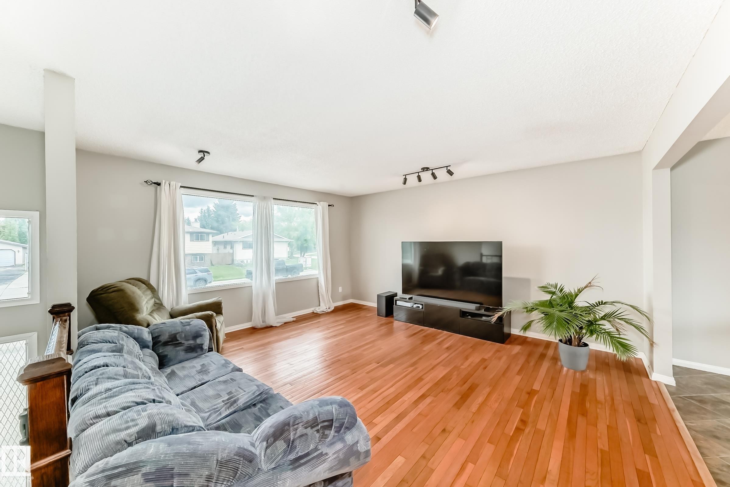 3909 39 Avenue, Leduc, AB