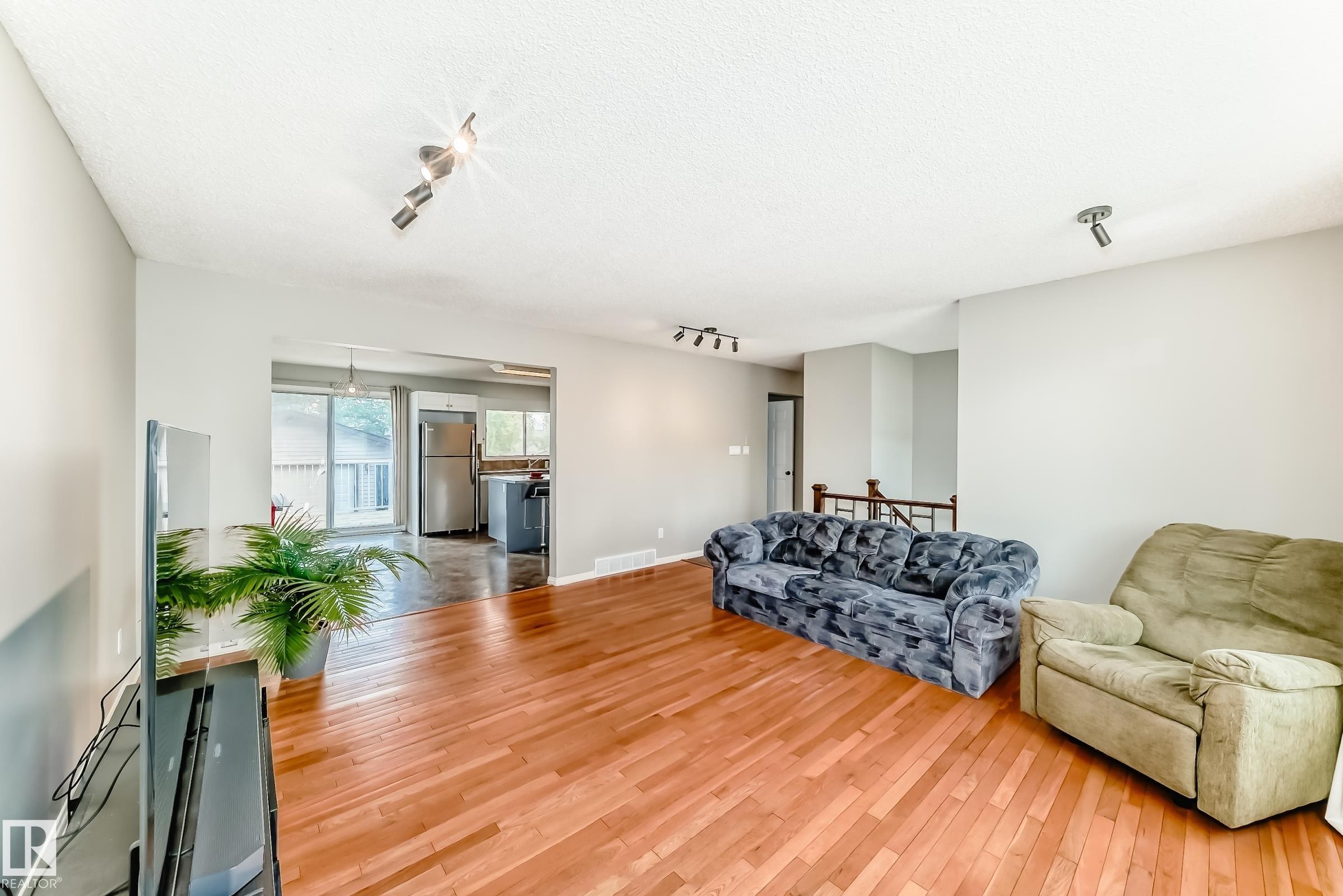 3909 39 Avenue, Leduc, AB
