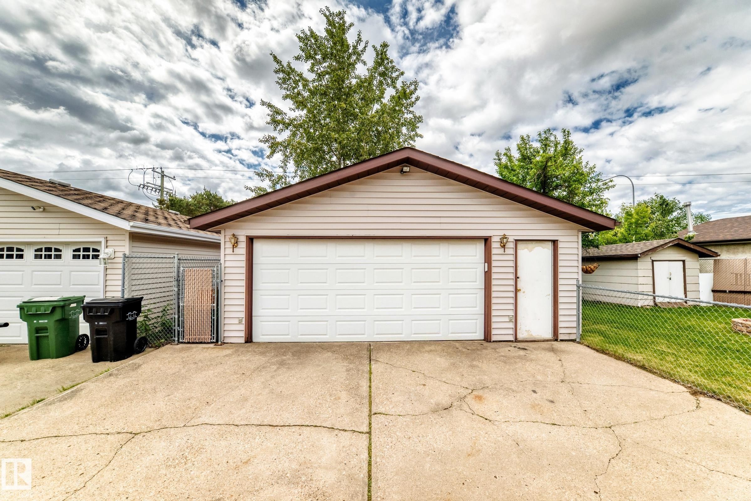 3909 39 Avenue, Leduc, AB