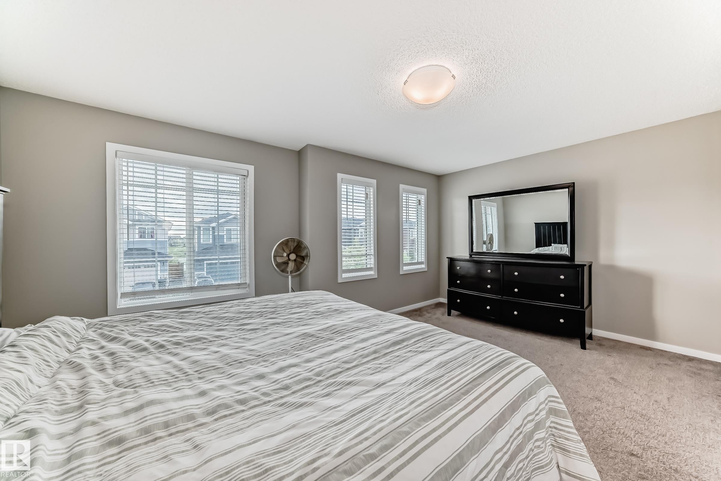 893 Ebbers Crescent, Edmonton, AB