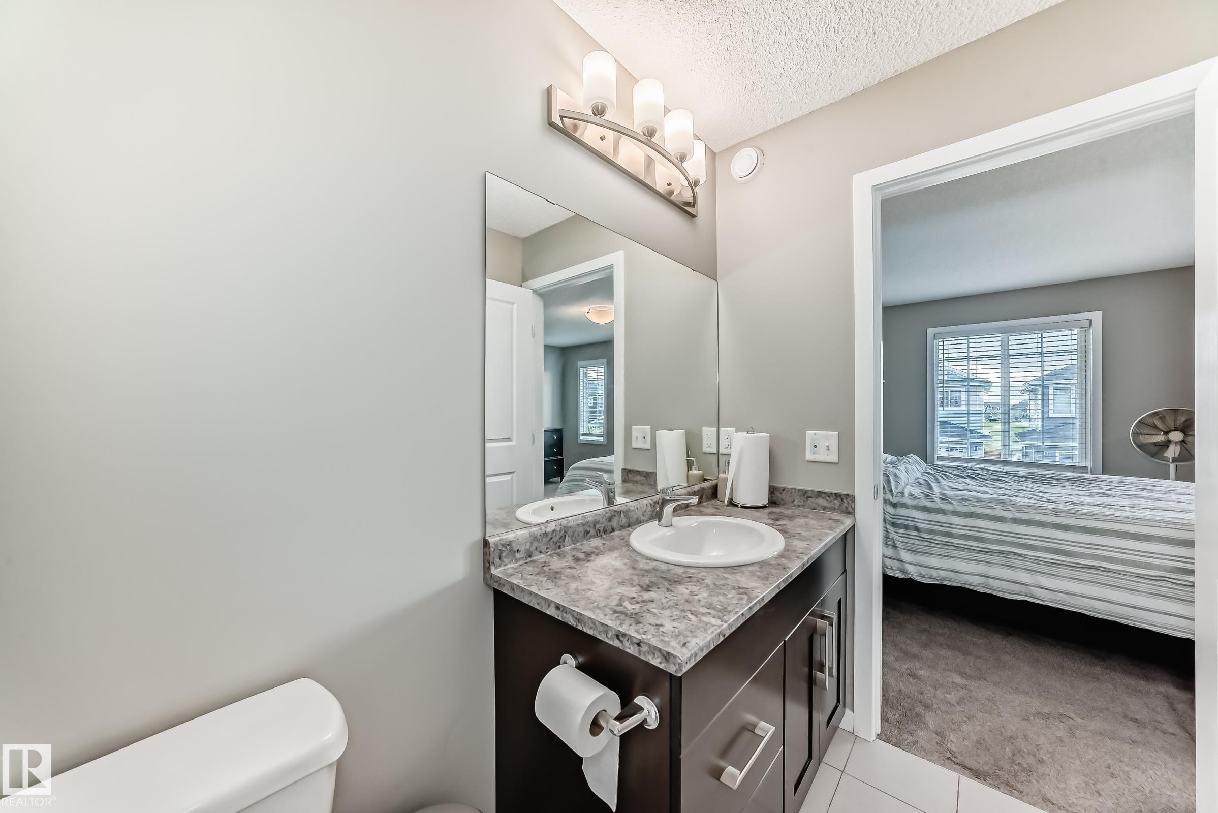 893 Ebbers Crescent, Edmonton, AB