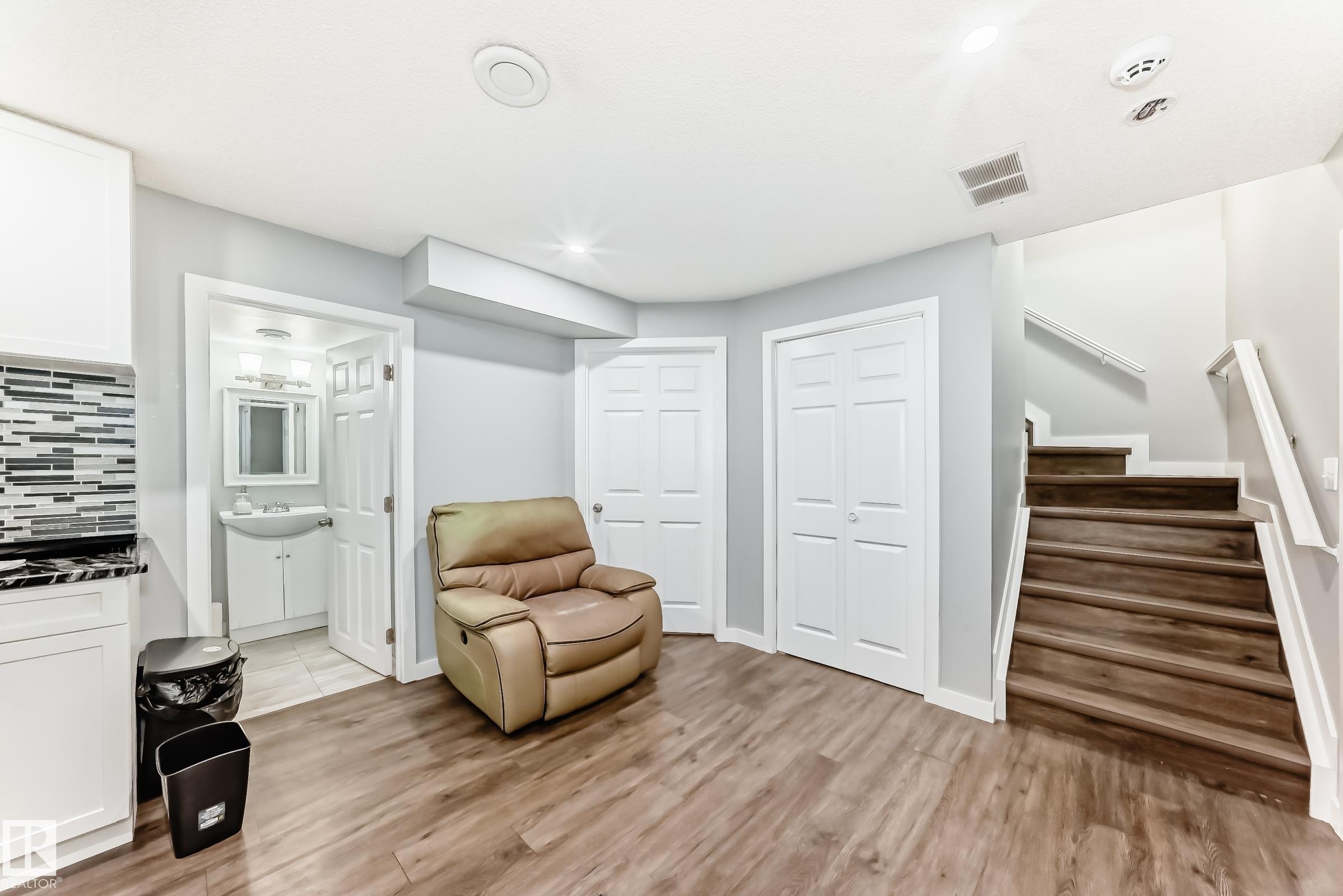 893 Ebbers Crescent, Edmonton, AB