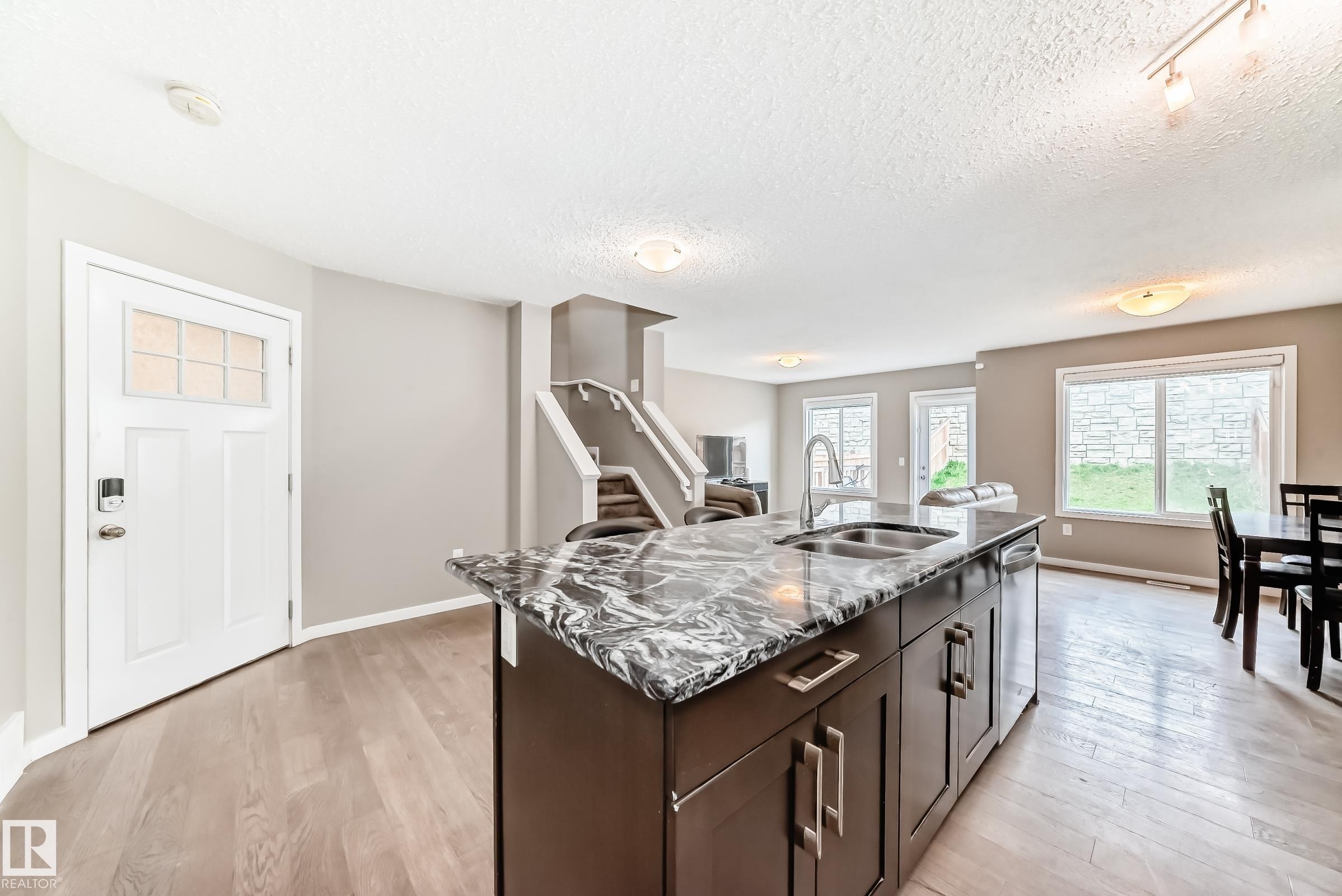 893 Ebbers Crescent, Edmonton, AB