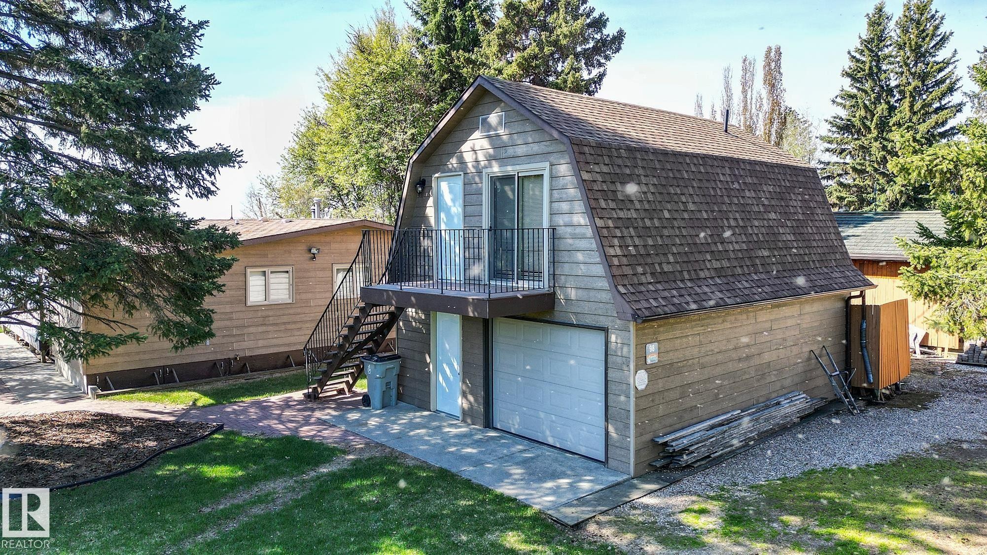 98 Argentia Beach, Rural Wetaskiwin County, AB