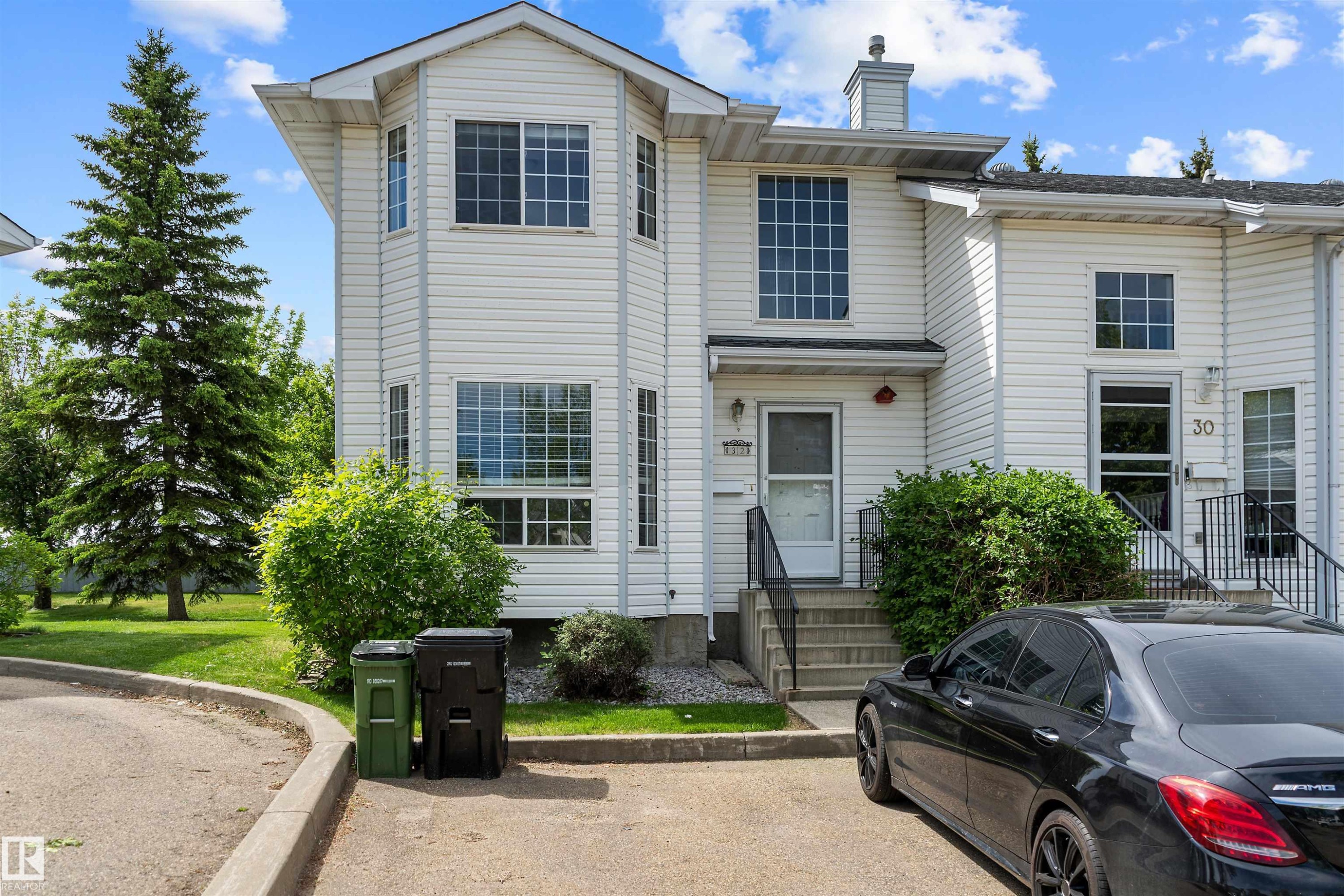 #32 3311 58 St Nw, Edmonton, AB