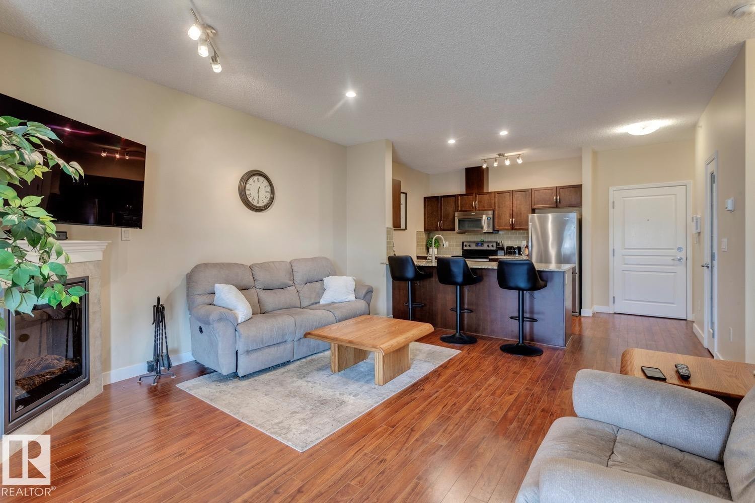 426 2045 Grantham Crest, Edmonton, AB