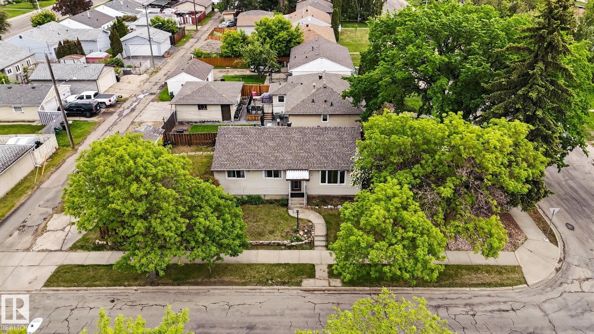 10731 163 Street, Edmonton, AB