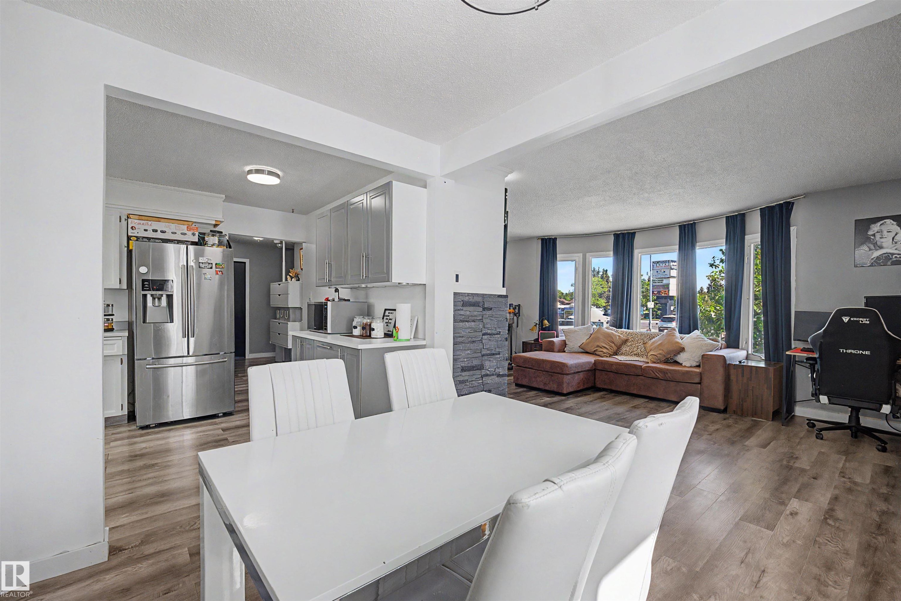 16608 109 St, Edmonton, AB