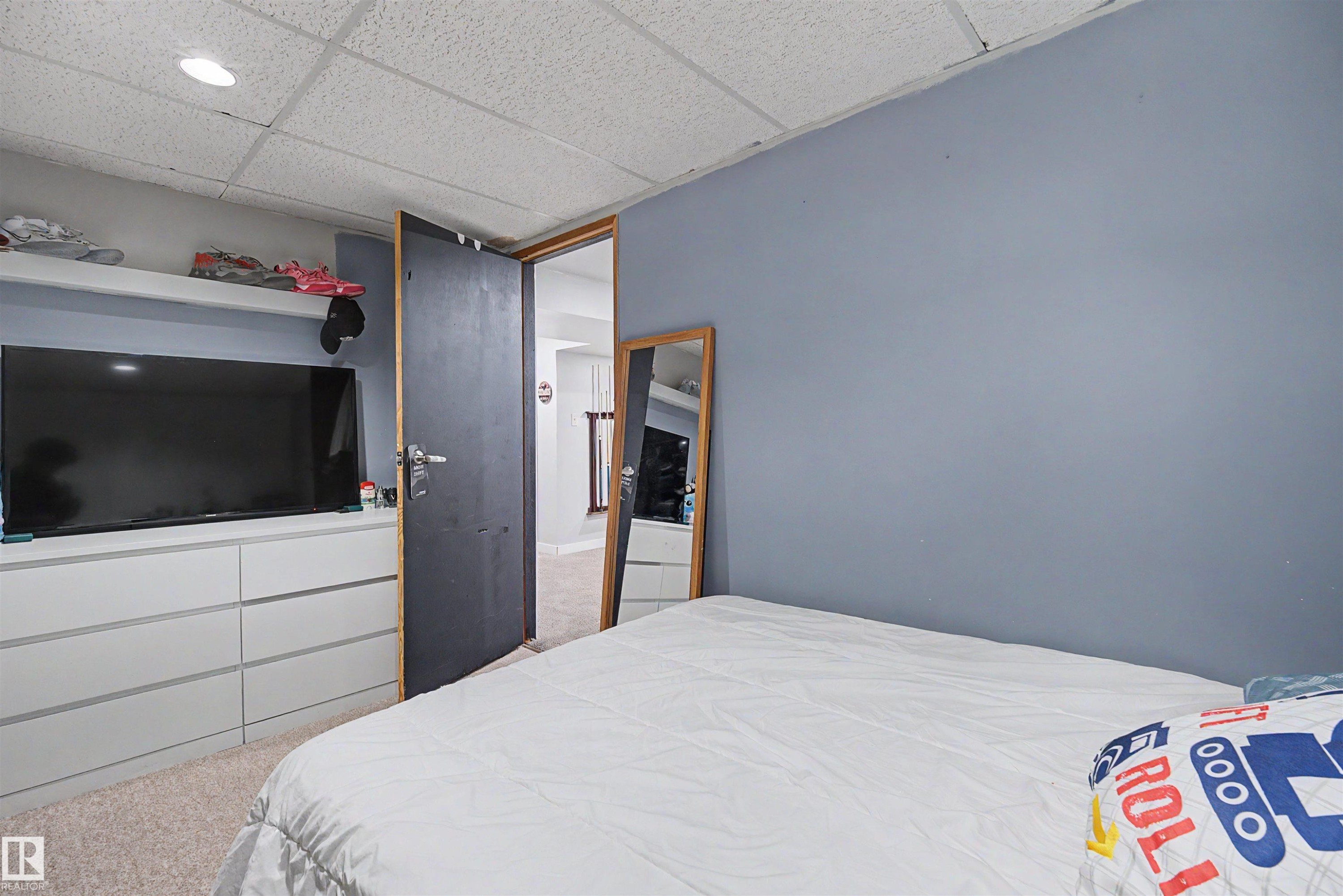 16608 109 St, Edmonton, AB