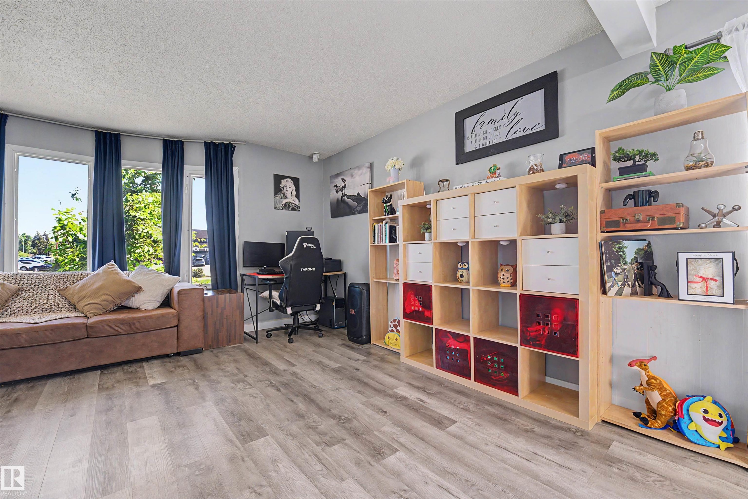 16608 109 St, Edmonton, AB