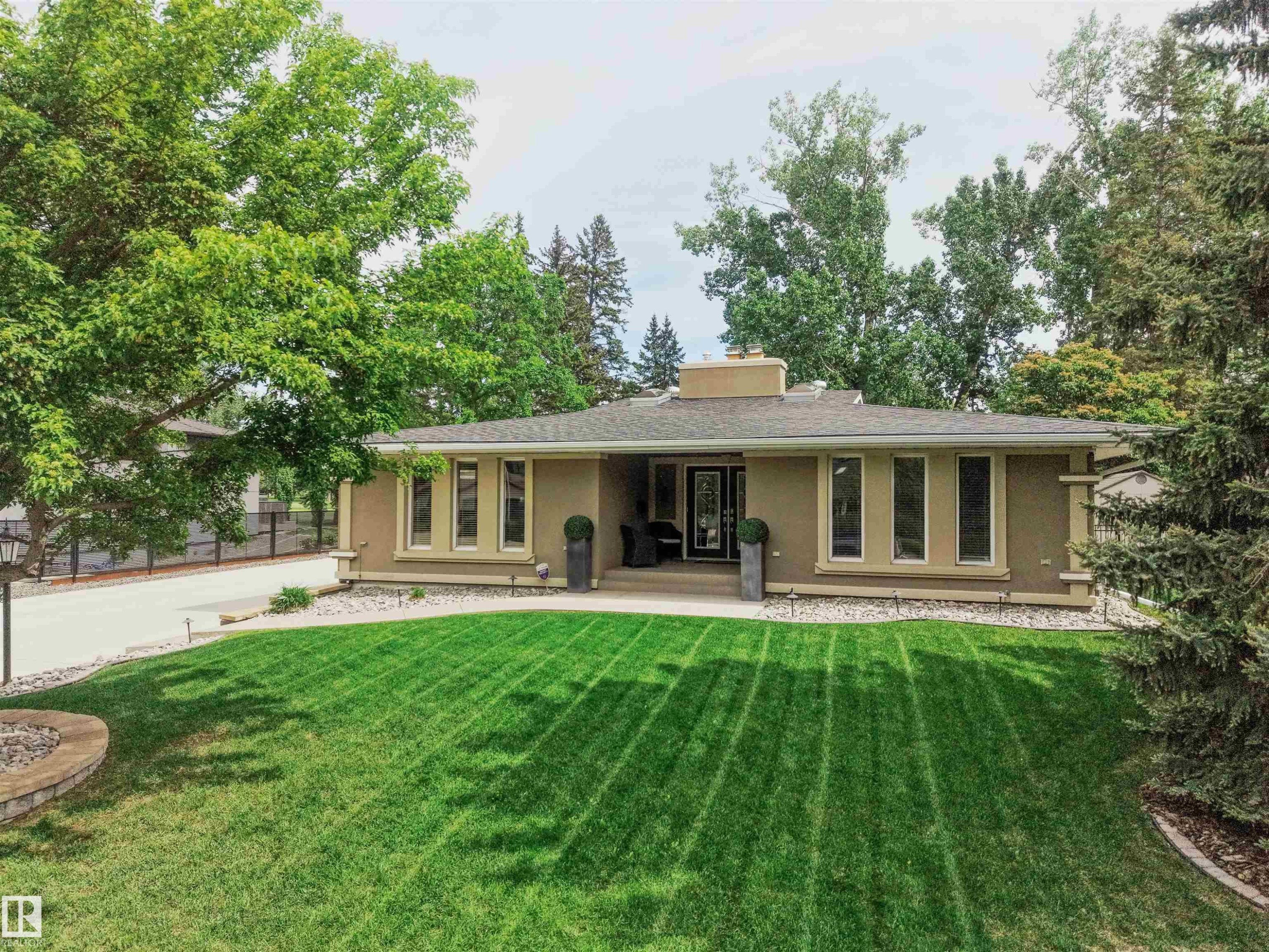 111 Fairway Drive, Edmonton, AB