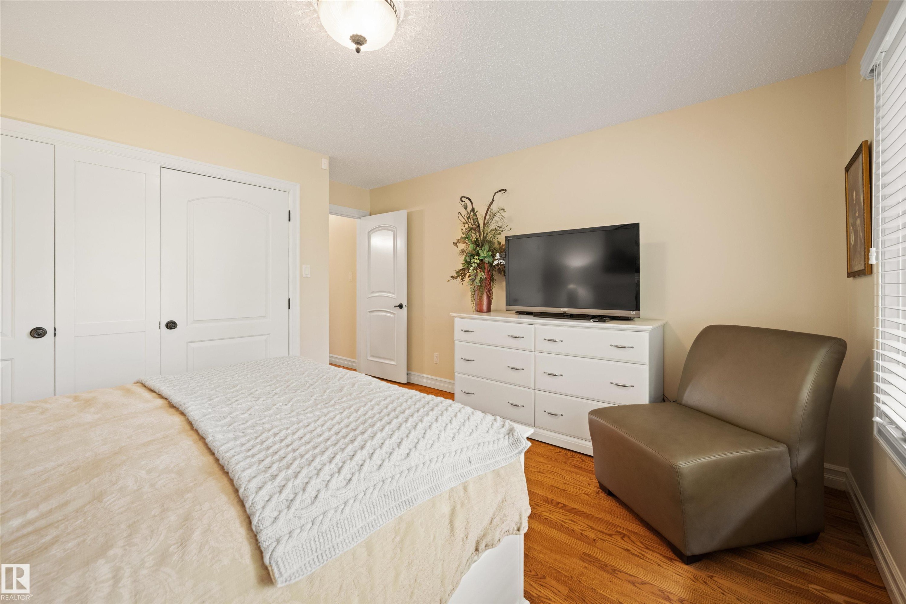 111 Fairway Drive, Edmonton, AB