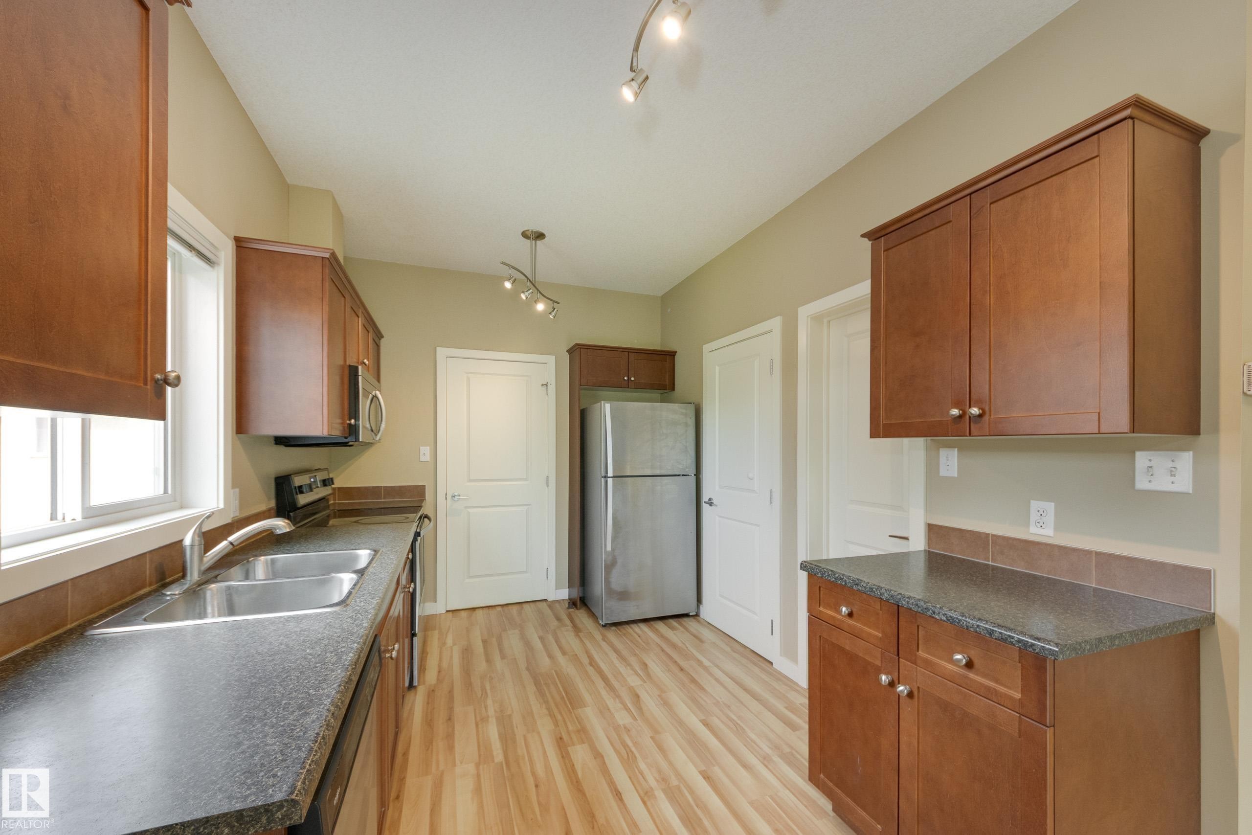 6 11917 103 Street, Edmonton, AB