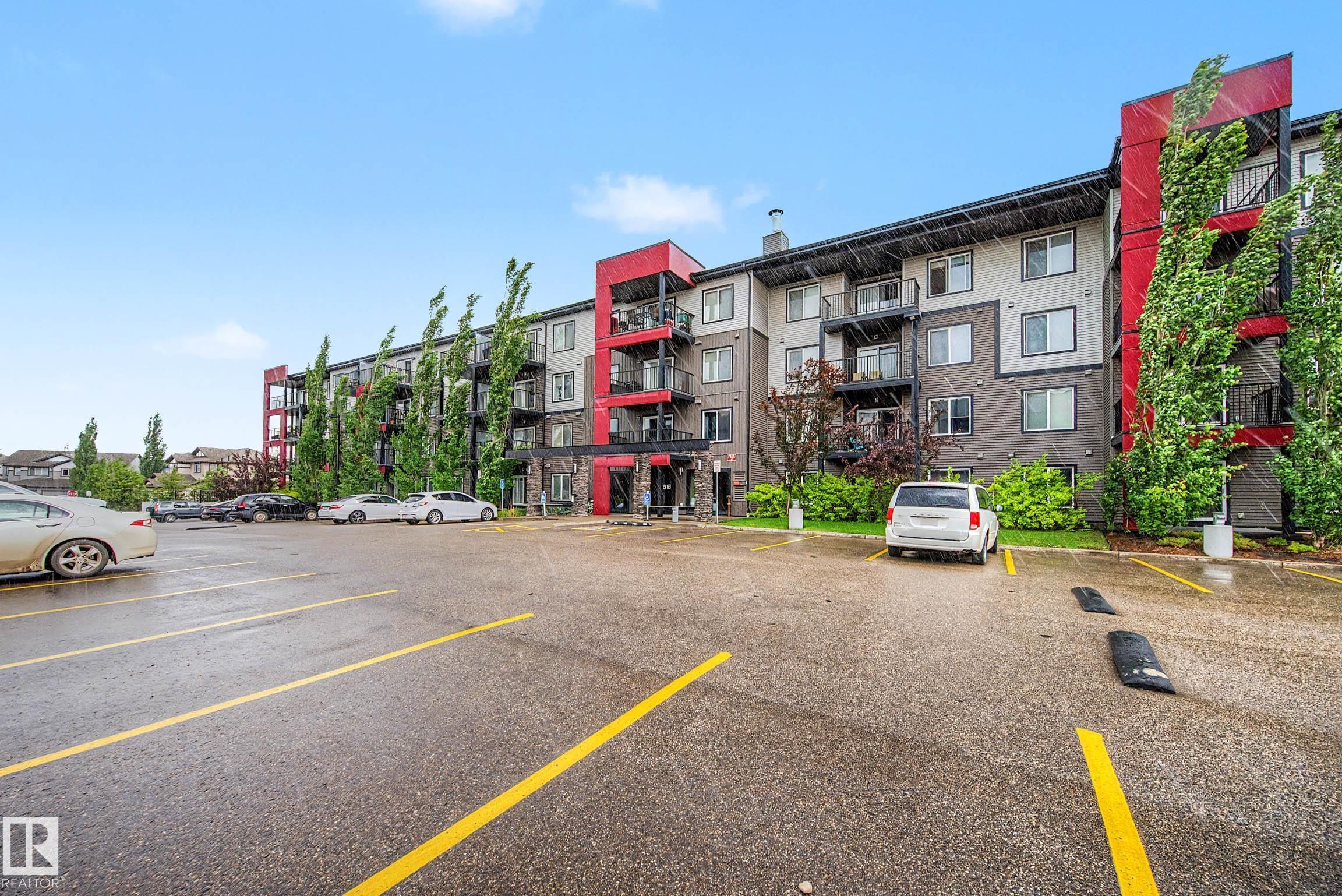 327 5515 7 Avenue, Edmonton, AB