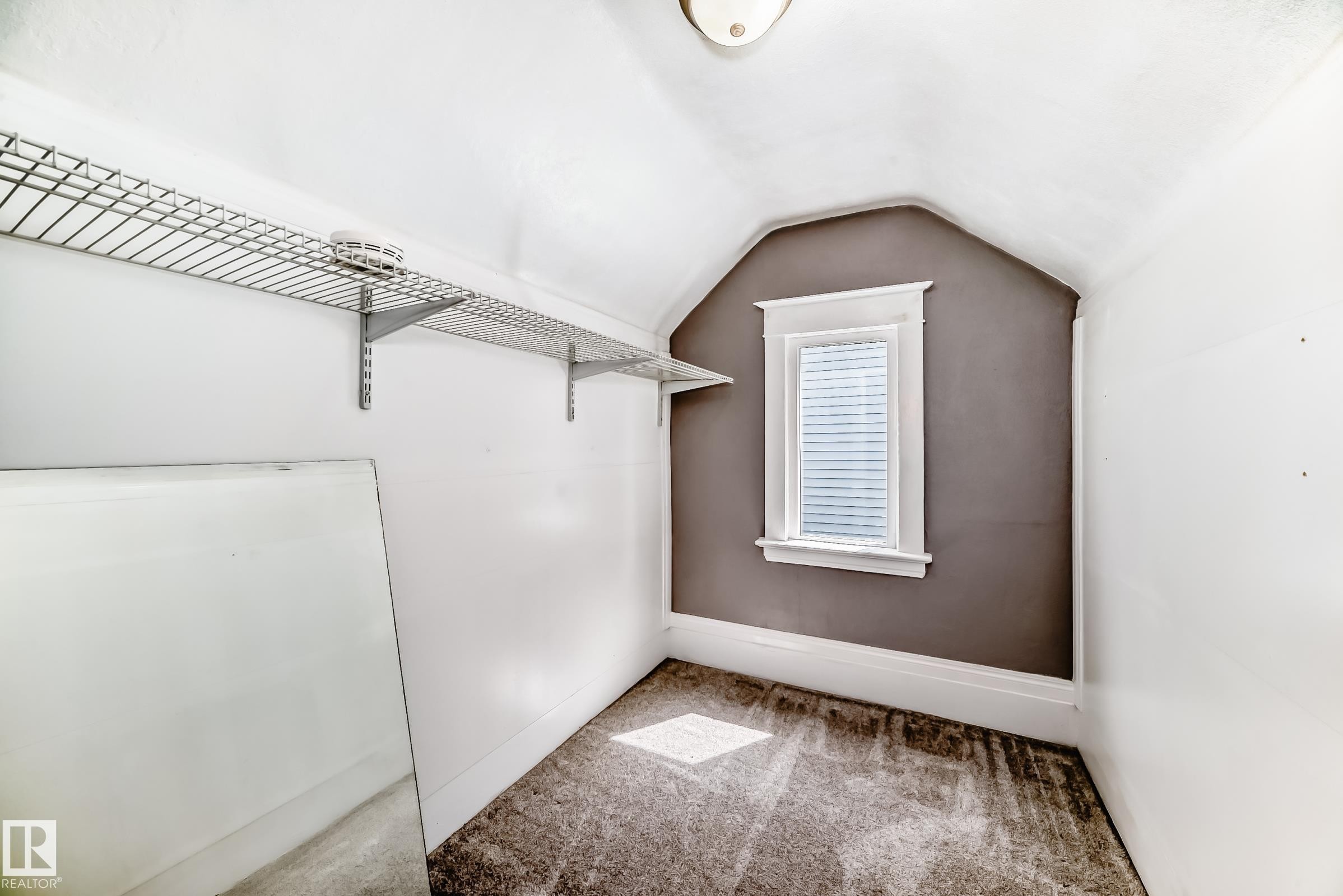12121 64 Street, Edmonton, AB