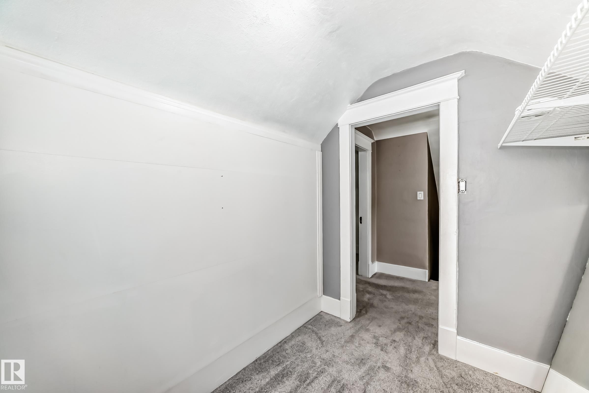 12121 64 Street, Edmonton, AB