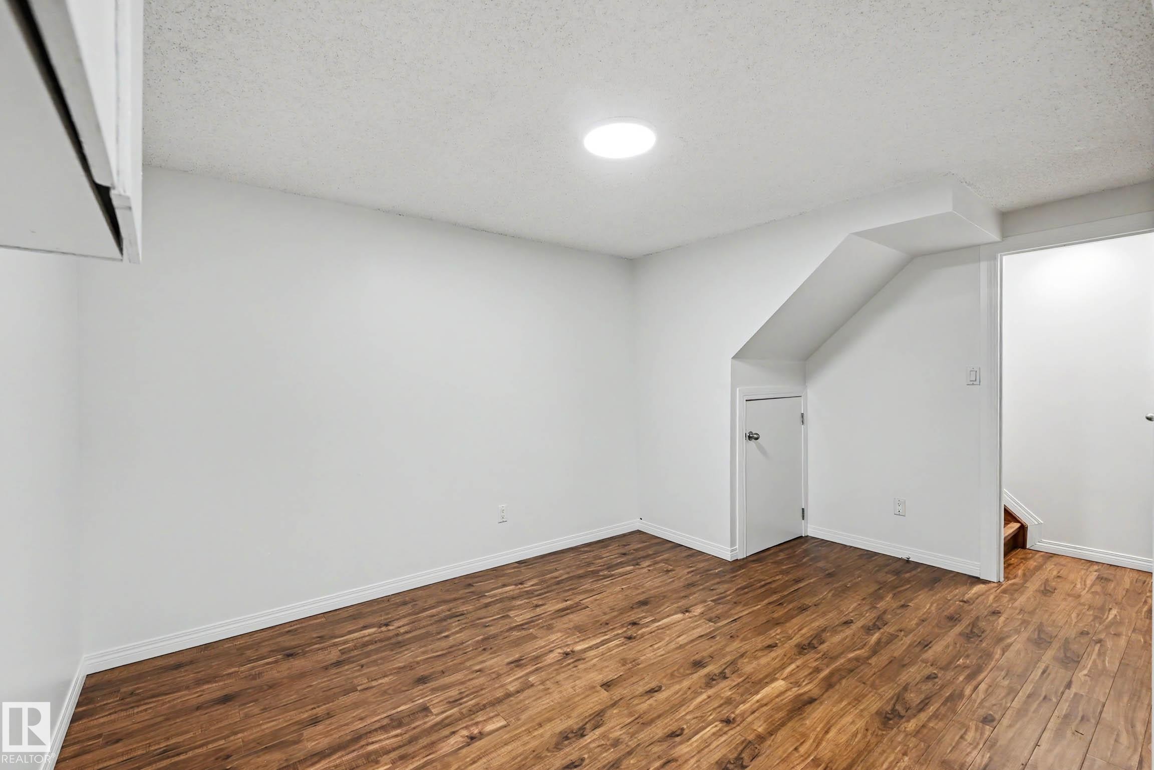 8 14225 82 Street, Edmonton, AB