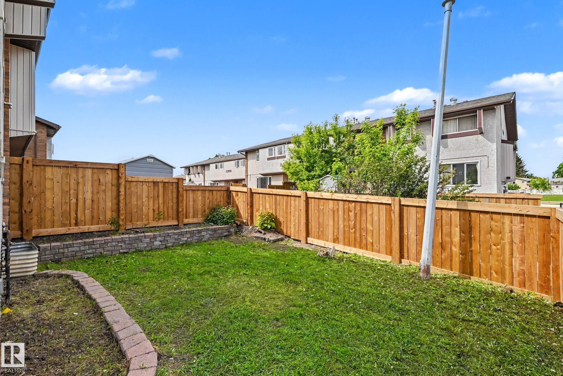 8 14225 82 Street, Edmonton, AB