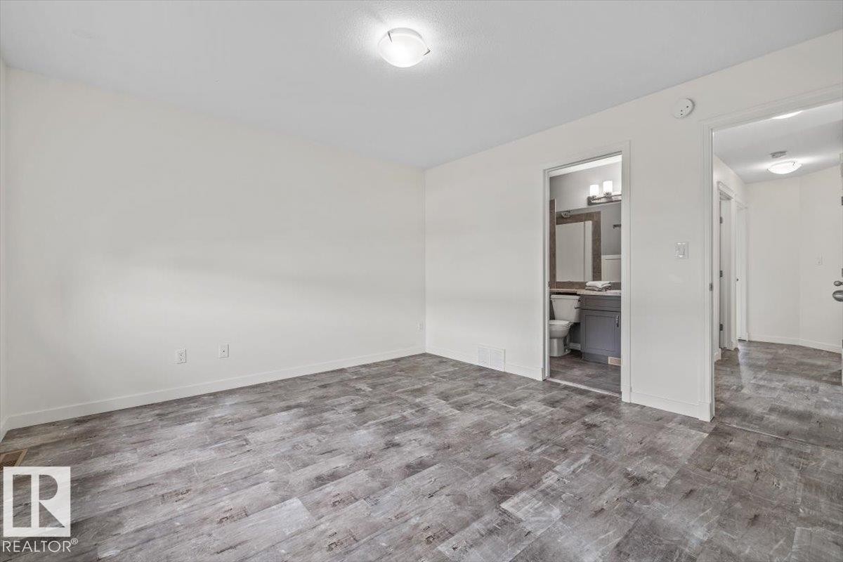 17703 65 Street Nw, Edmonton, AB