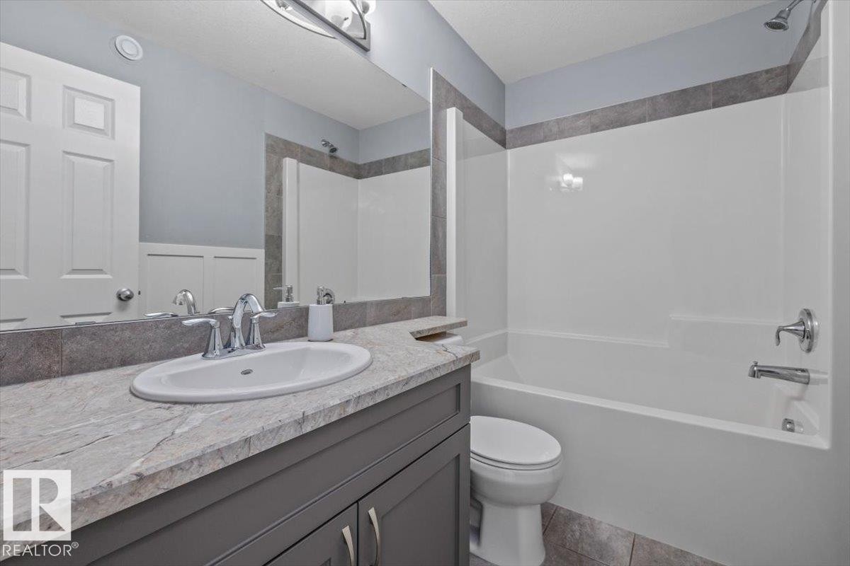 17703 65 Street Nw, Edmonton, AB