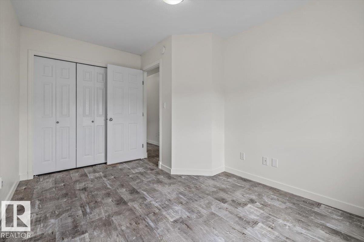 17703 65 Street Nw, Edmonton, AB