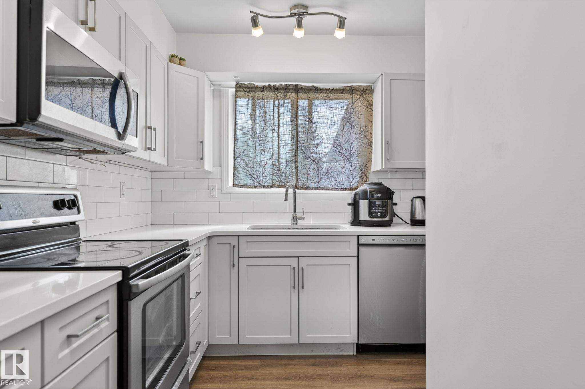 53 7604 29 Avenue, Edmonton, AB