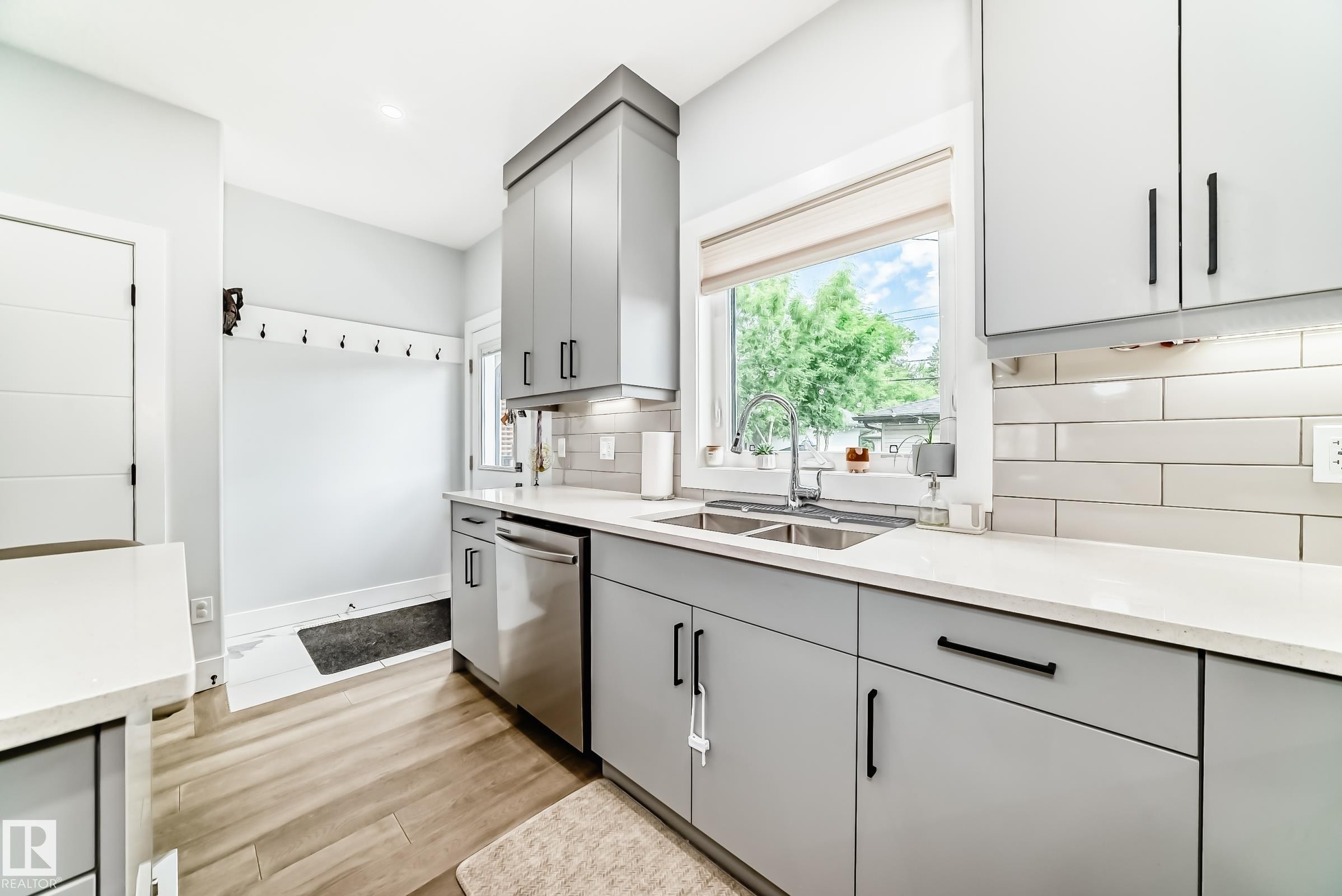 9830 73 Avenue, Edmonton, AB