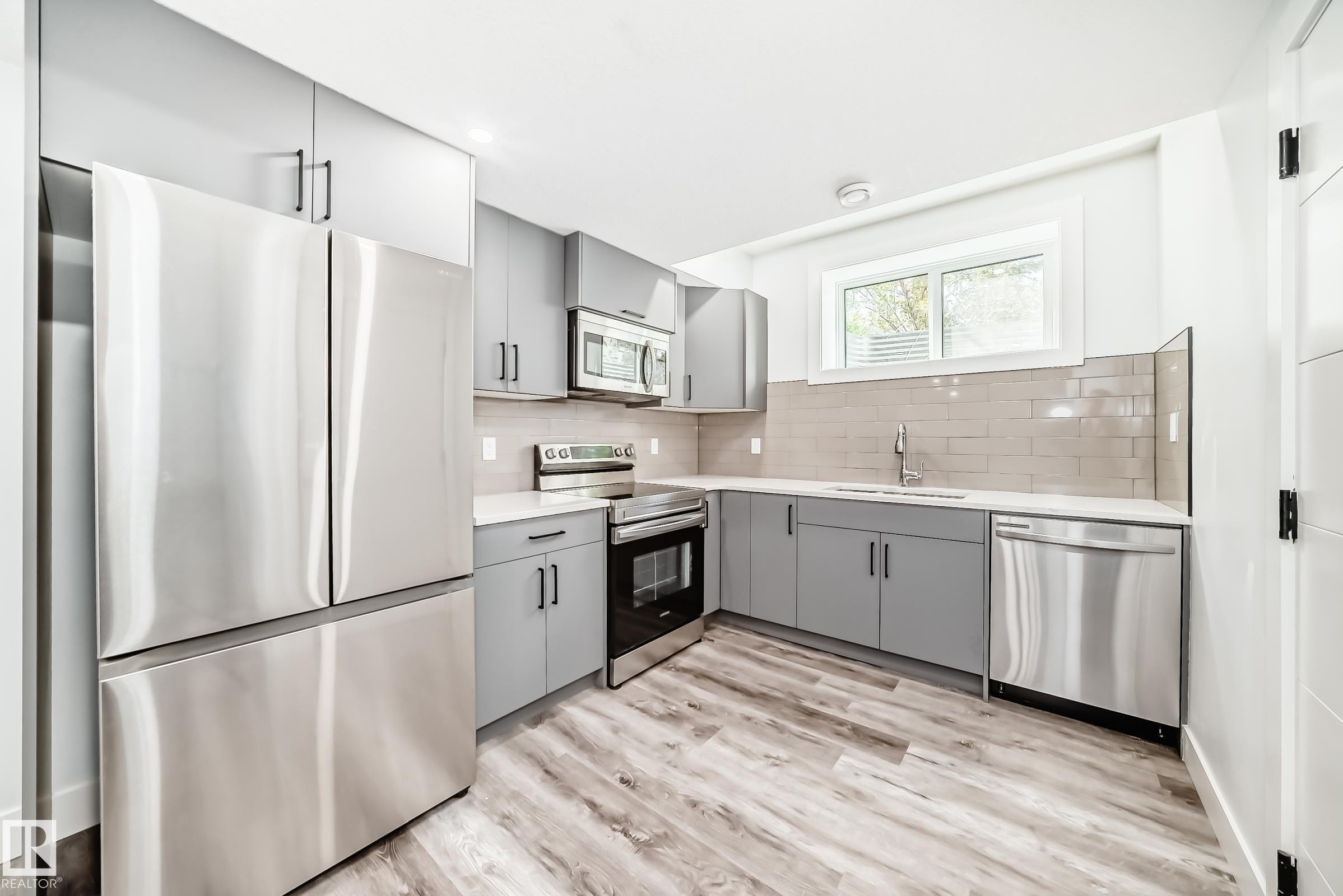 9830 73 Avenue, Edmonton, AB