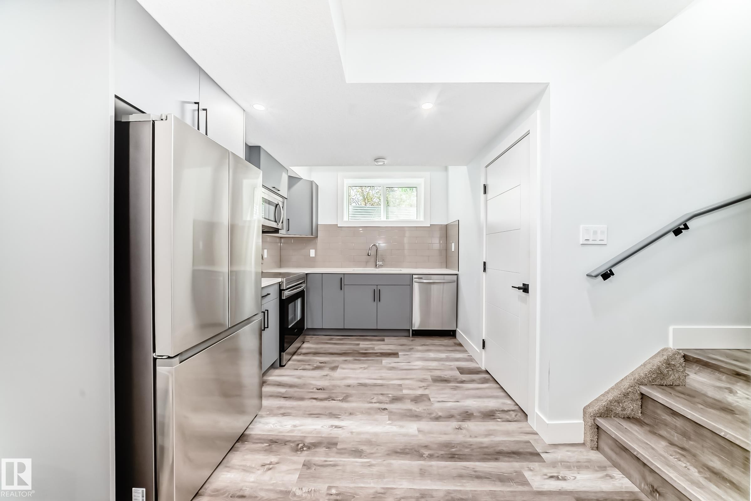 9830 73 Avenue, Edmonton, AB