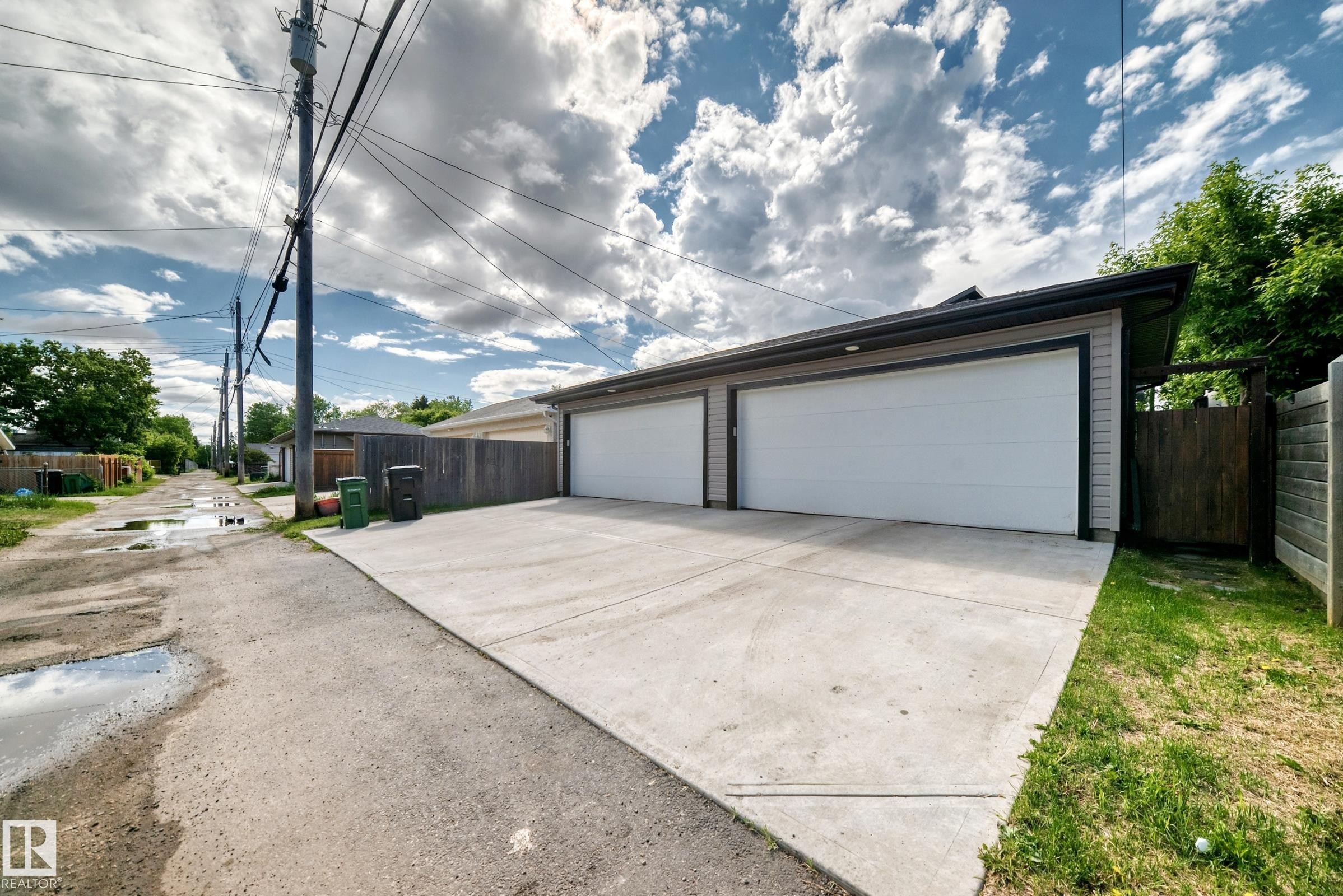 9830 73 Avenue, Edmonton, AB