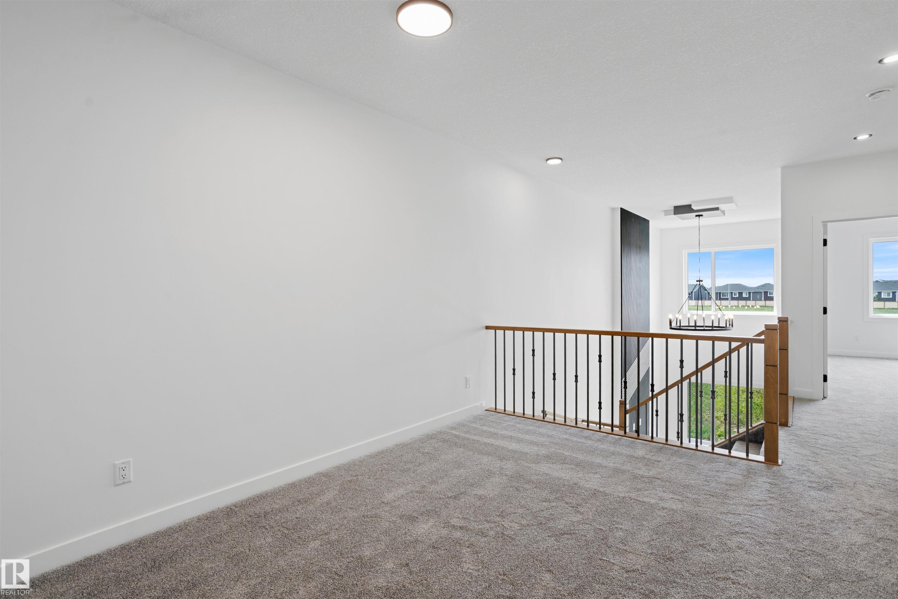 170 Munn Way, Leduc, AB - Indoor Photo Showing Other Room