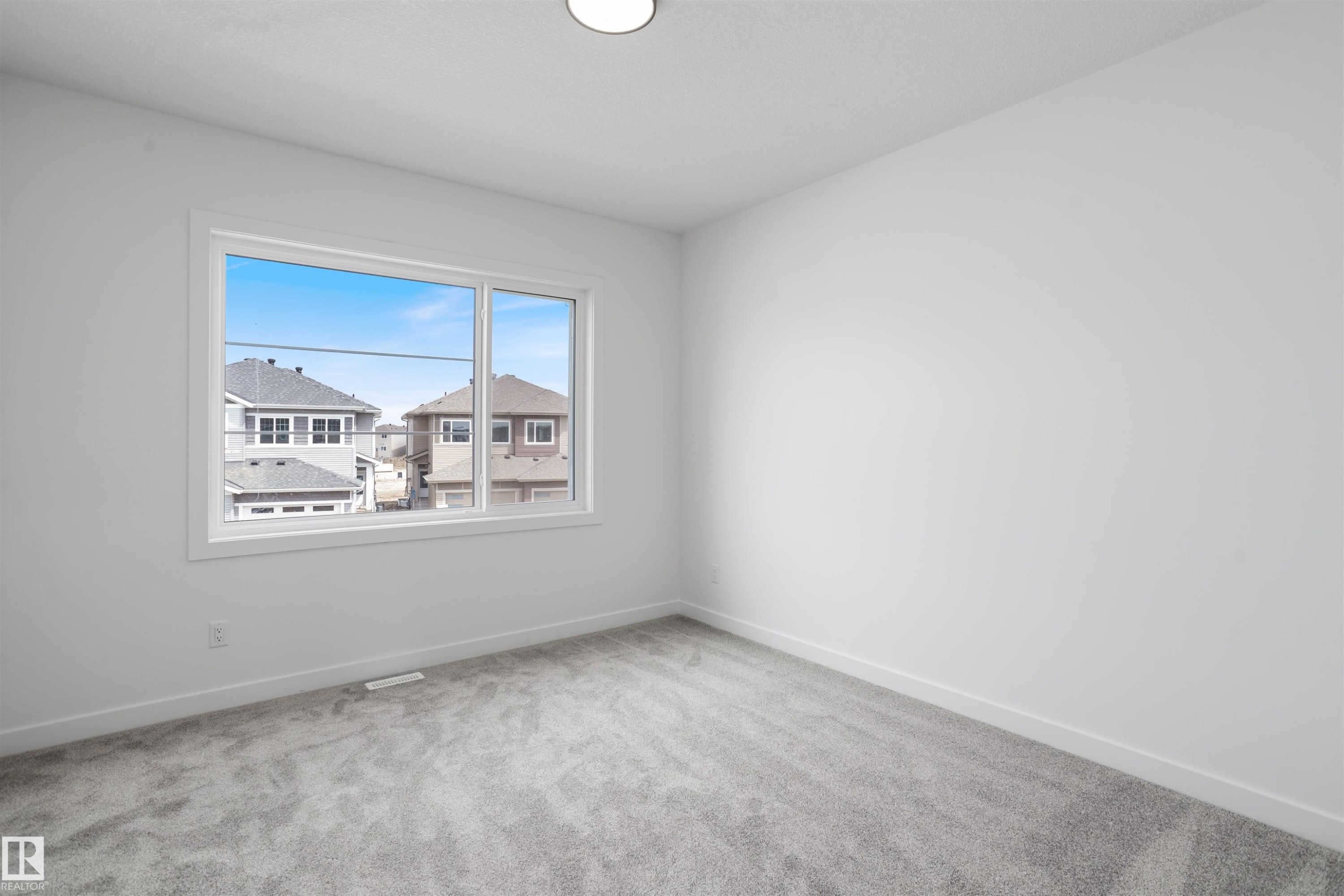 170 Munn Way, Leduc, AB - Indoor Photo Showing Other Room