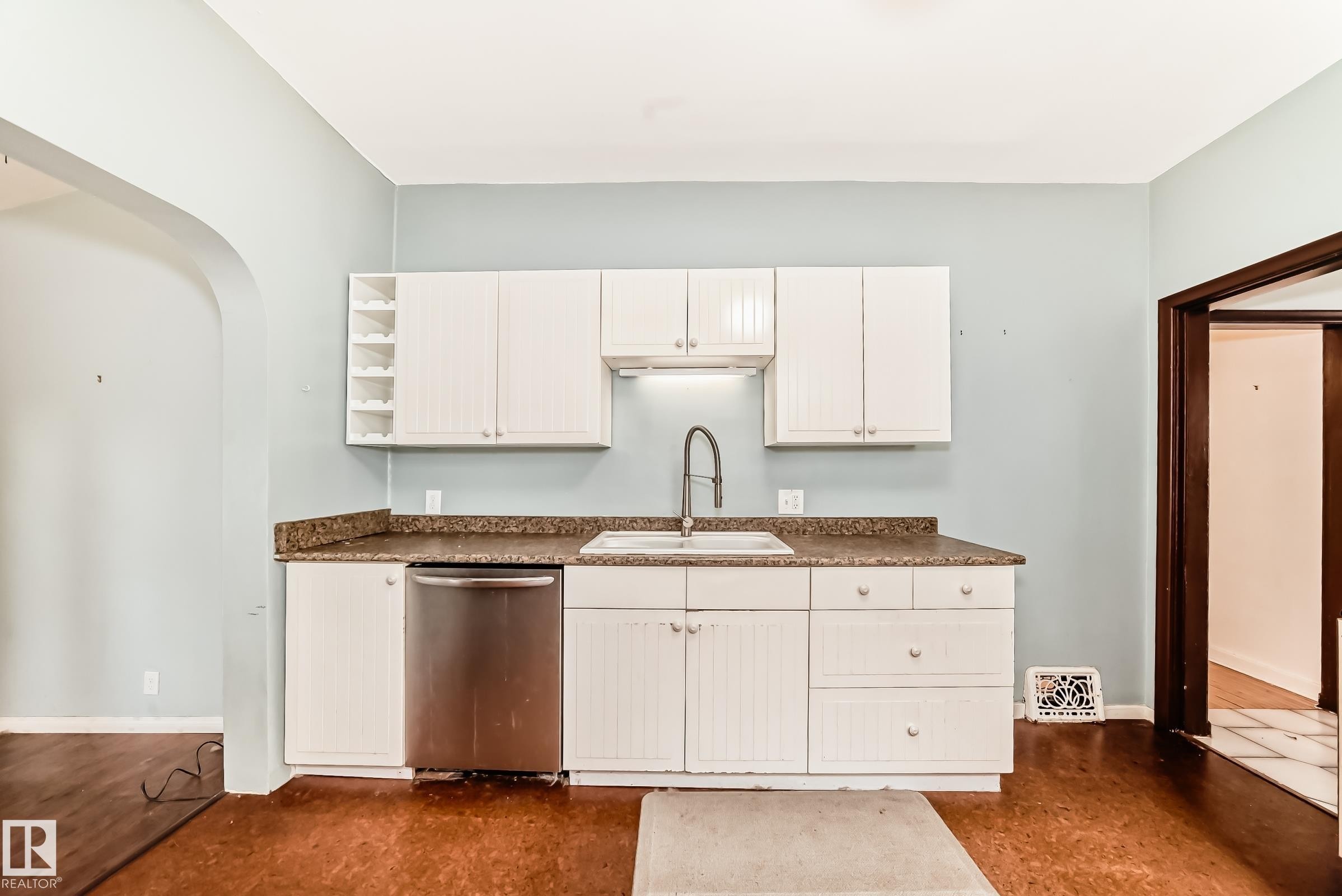 10748 123 Street Nw, Edmonton, AB - Indoor Photo Showing Kitchen With Double Sink