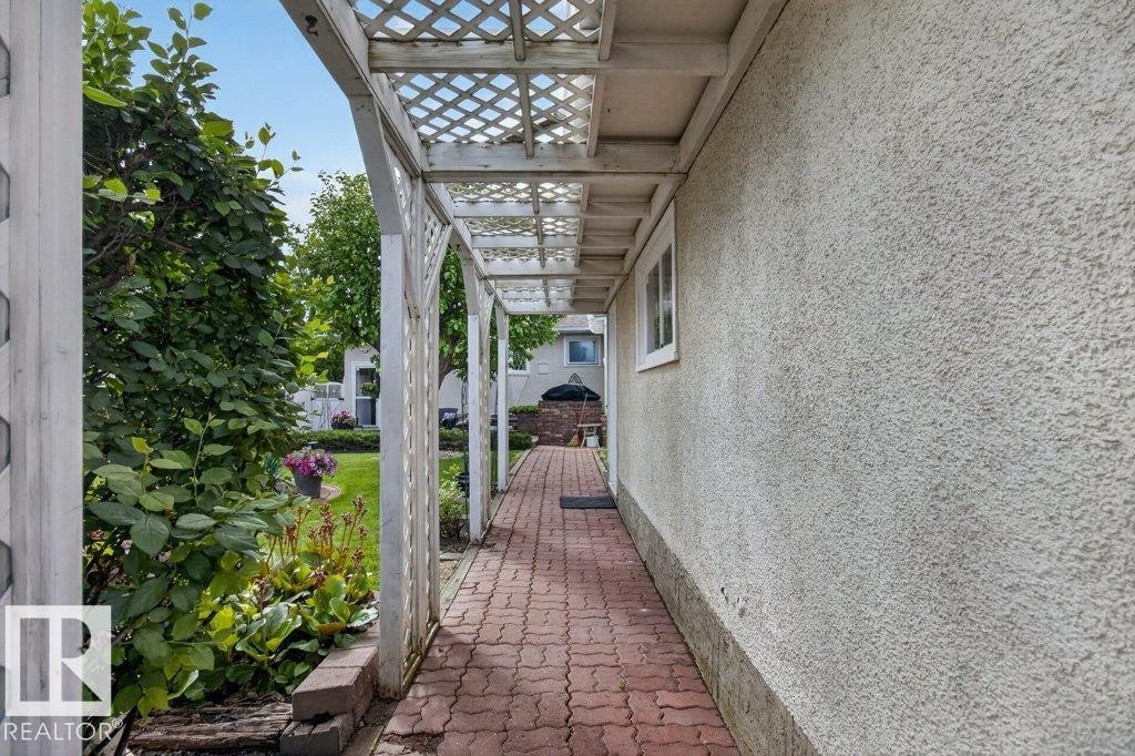6616 95 Avenue, Edmonton, AB