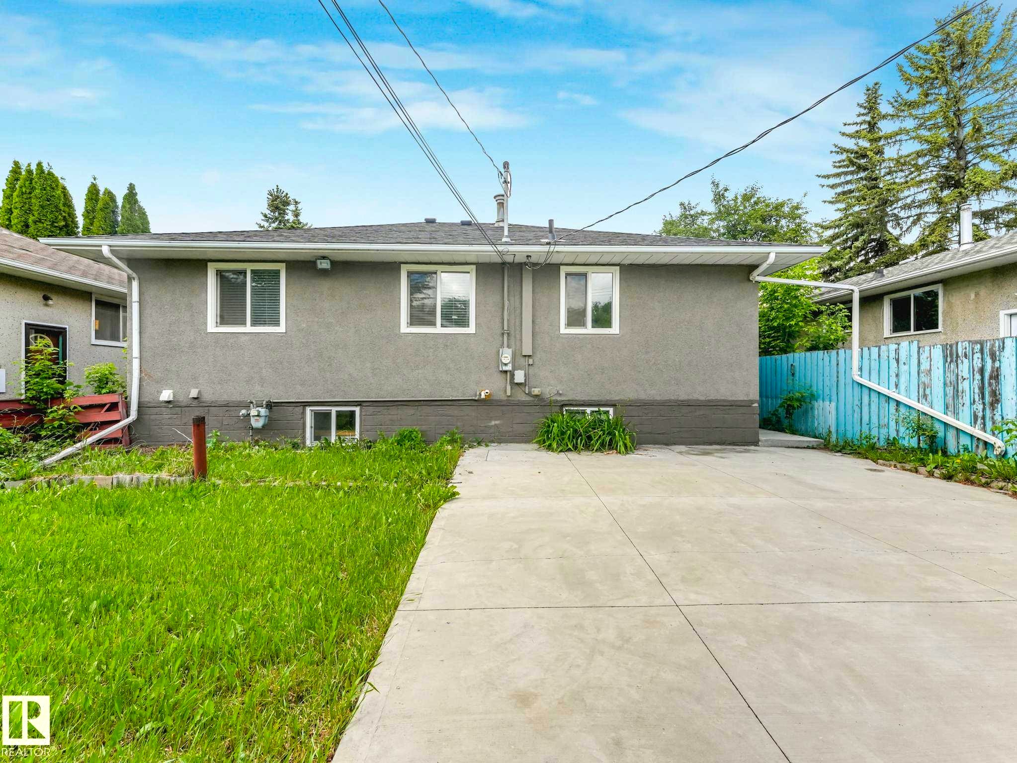 Back house - 12241 54 Street Nw, Edmonton, AB - Outdoor