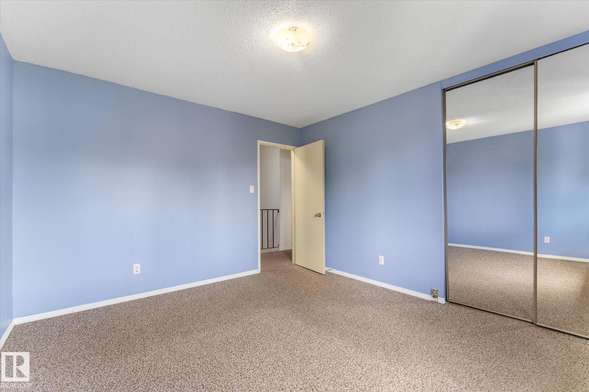 210 Roseland Village, Edmonton, AB
