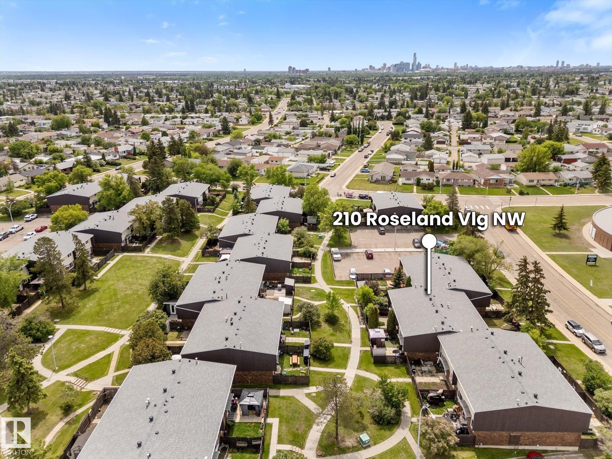 210 Roseland Village, Edmonton, AB
