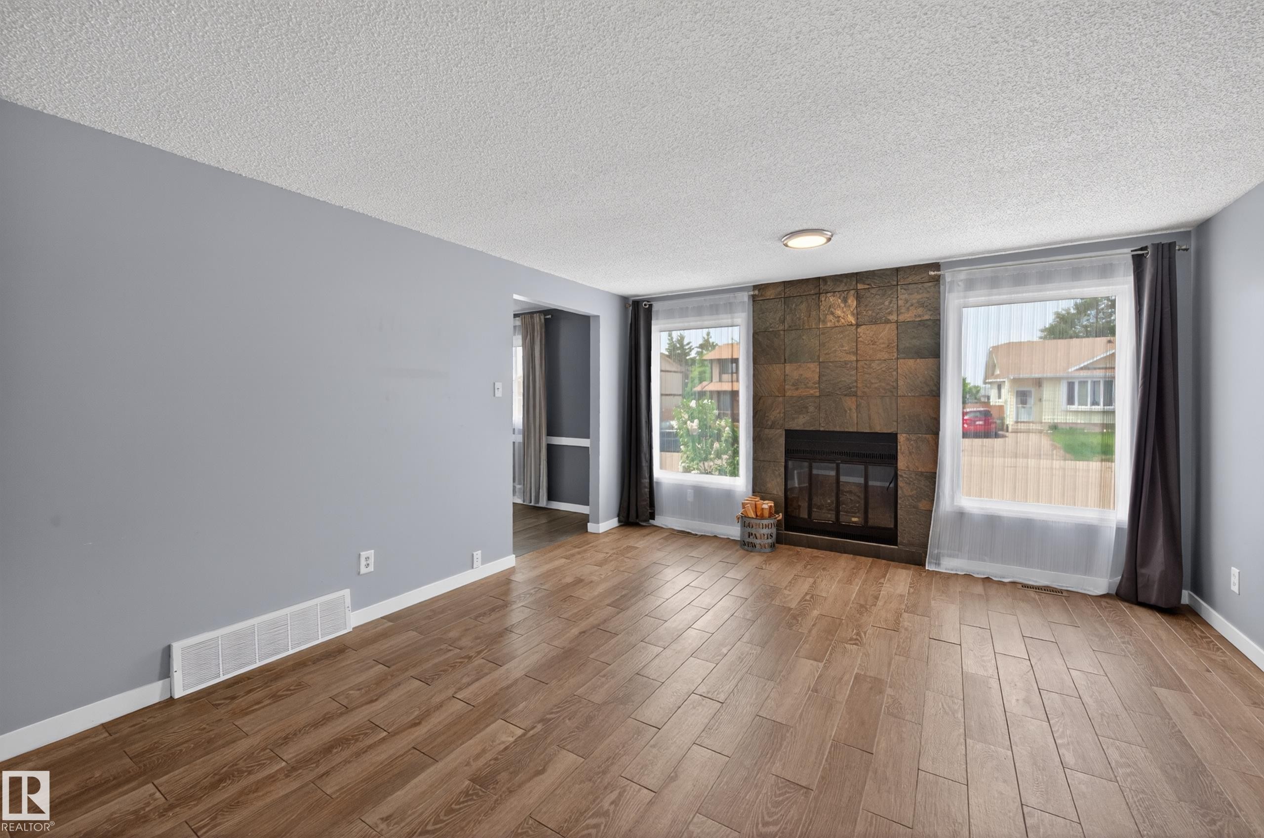 15115 22 Street, Edmonton, AB