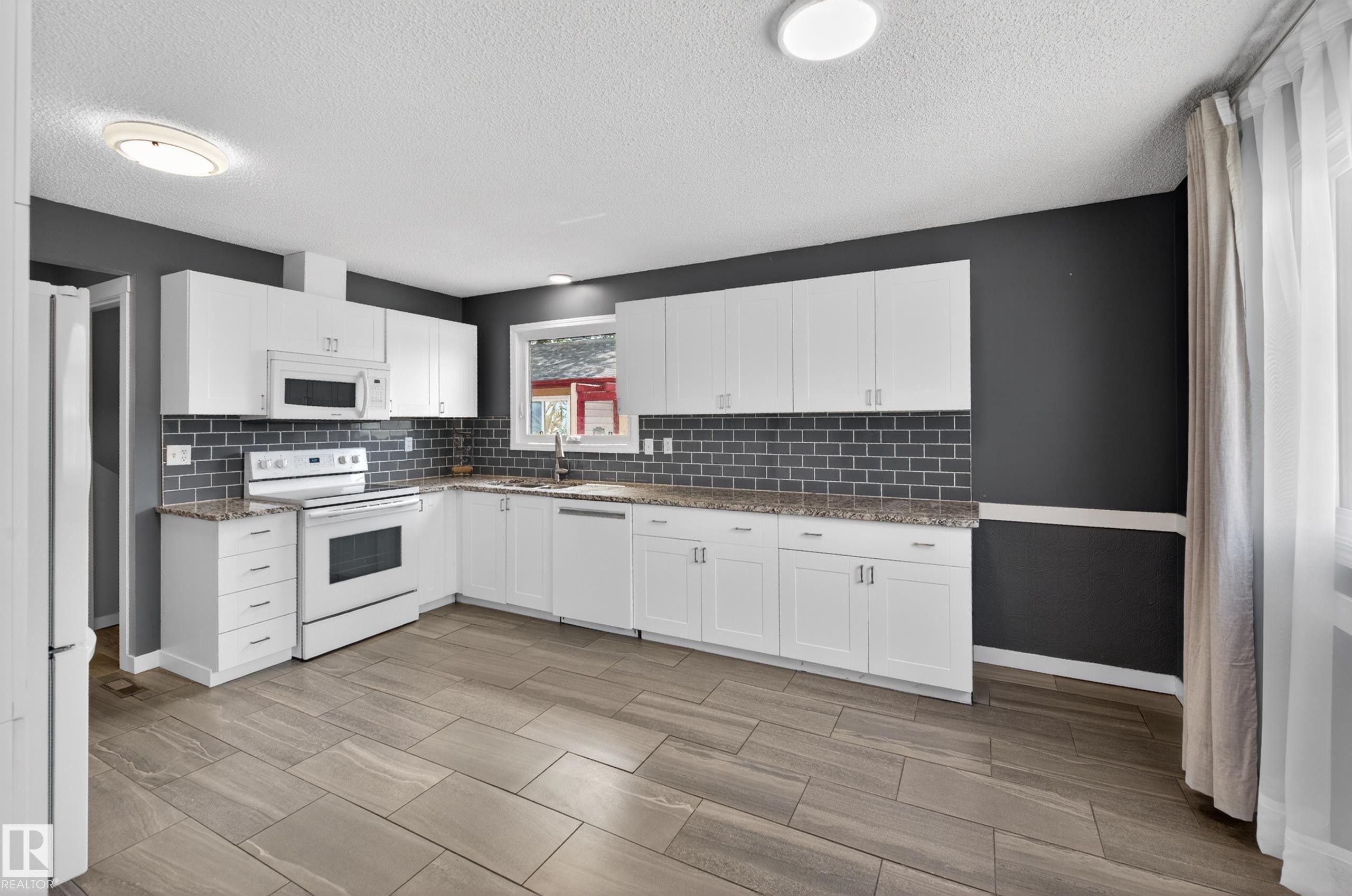 15115 22 Street, Edmonton, AB