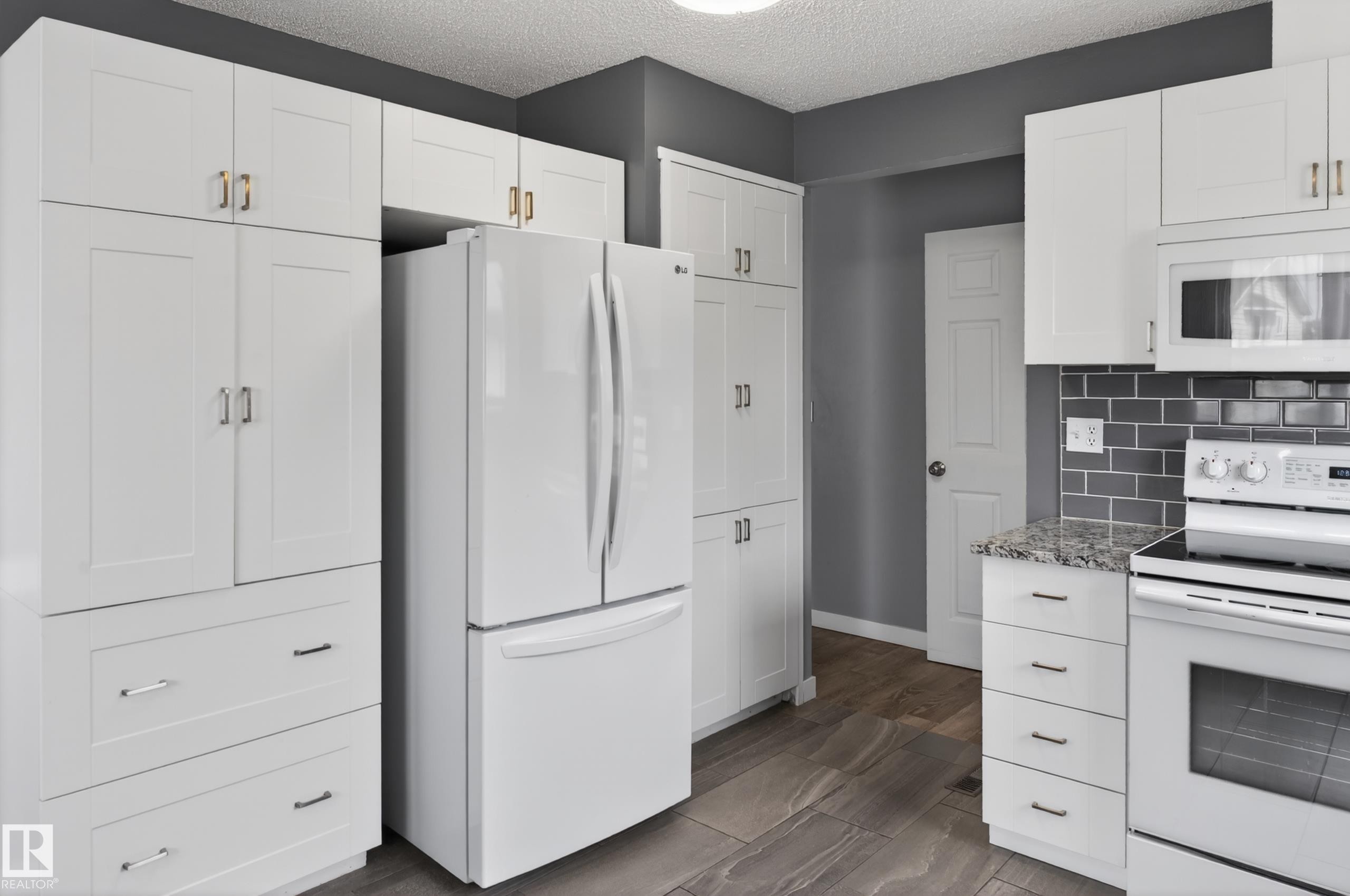15115 22 Street, Edmonton, AB