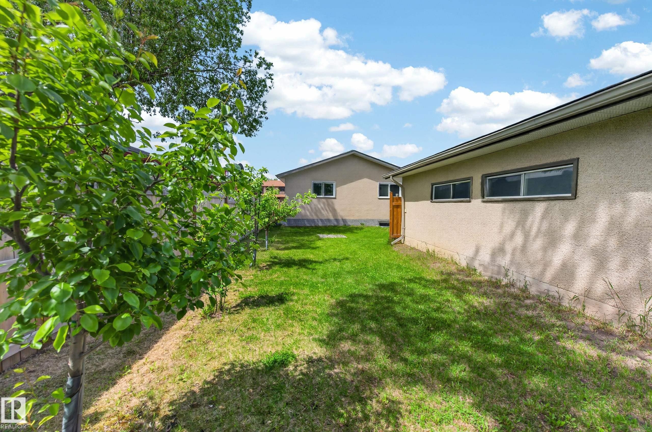 15115 22 Street, Edmonton, AB