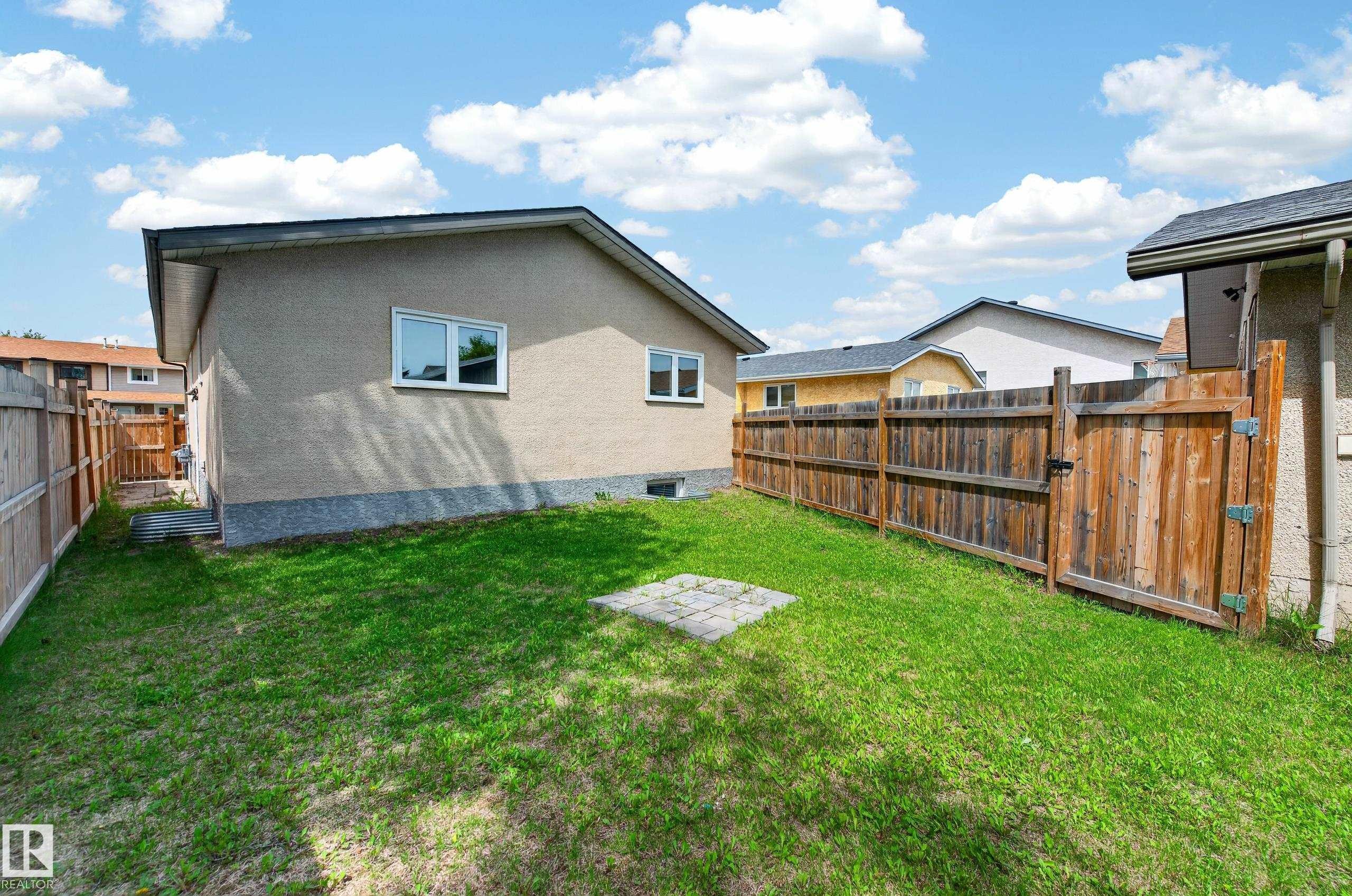 15115 22 Street, Edmonton, AB