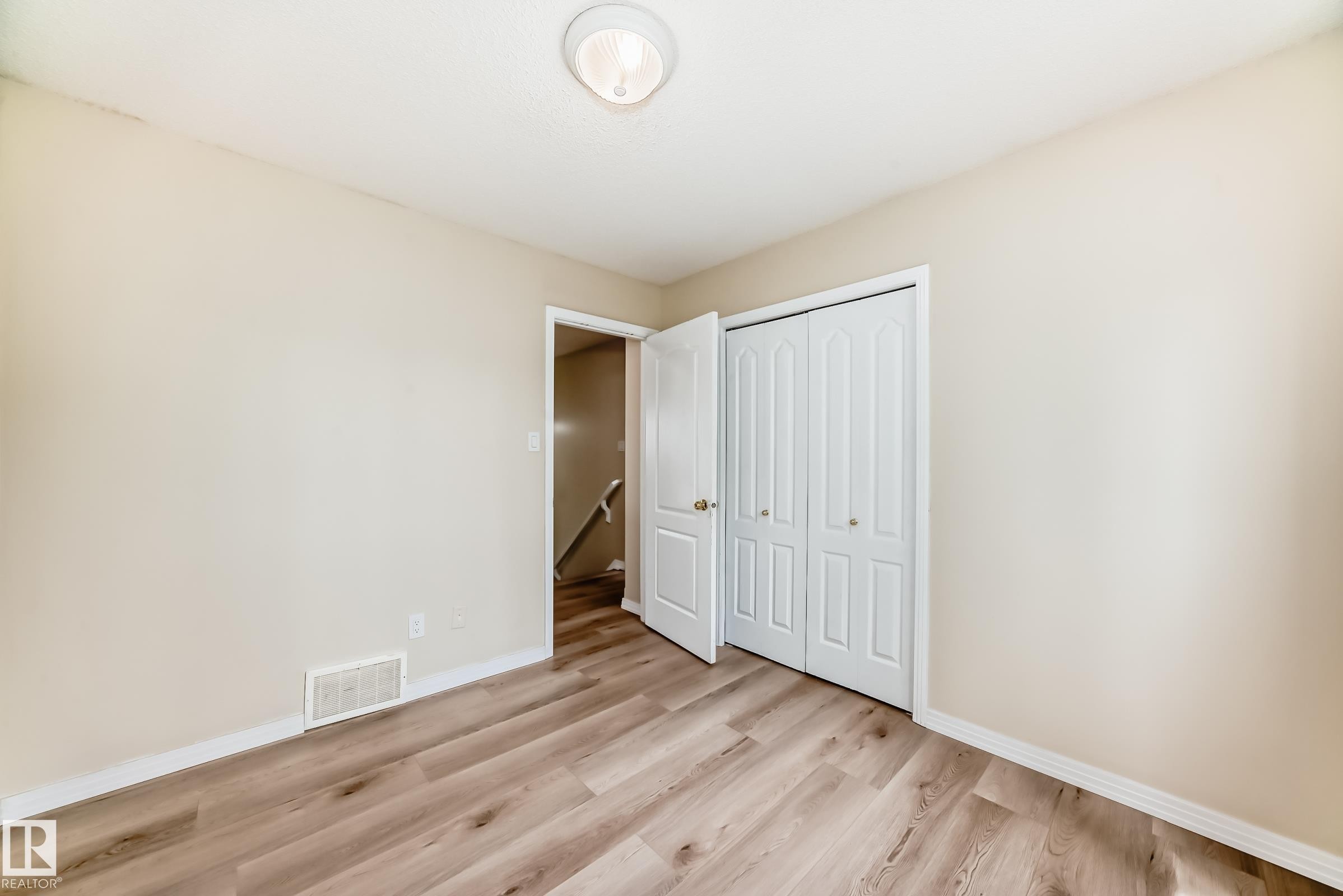 Bedroom - 3711 22A St, Edmonton, AB