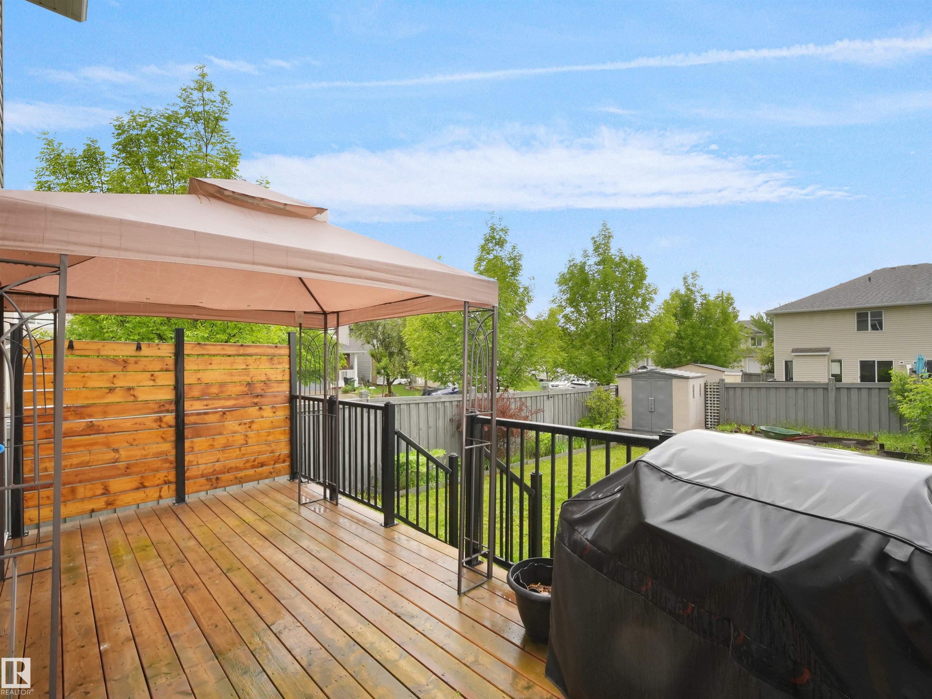 Deck - 21316 45A Avenue Nw, Edmonton, AB